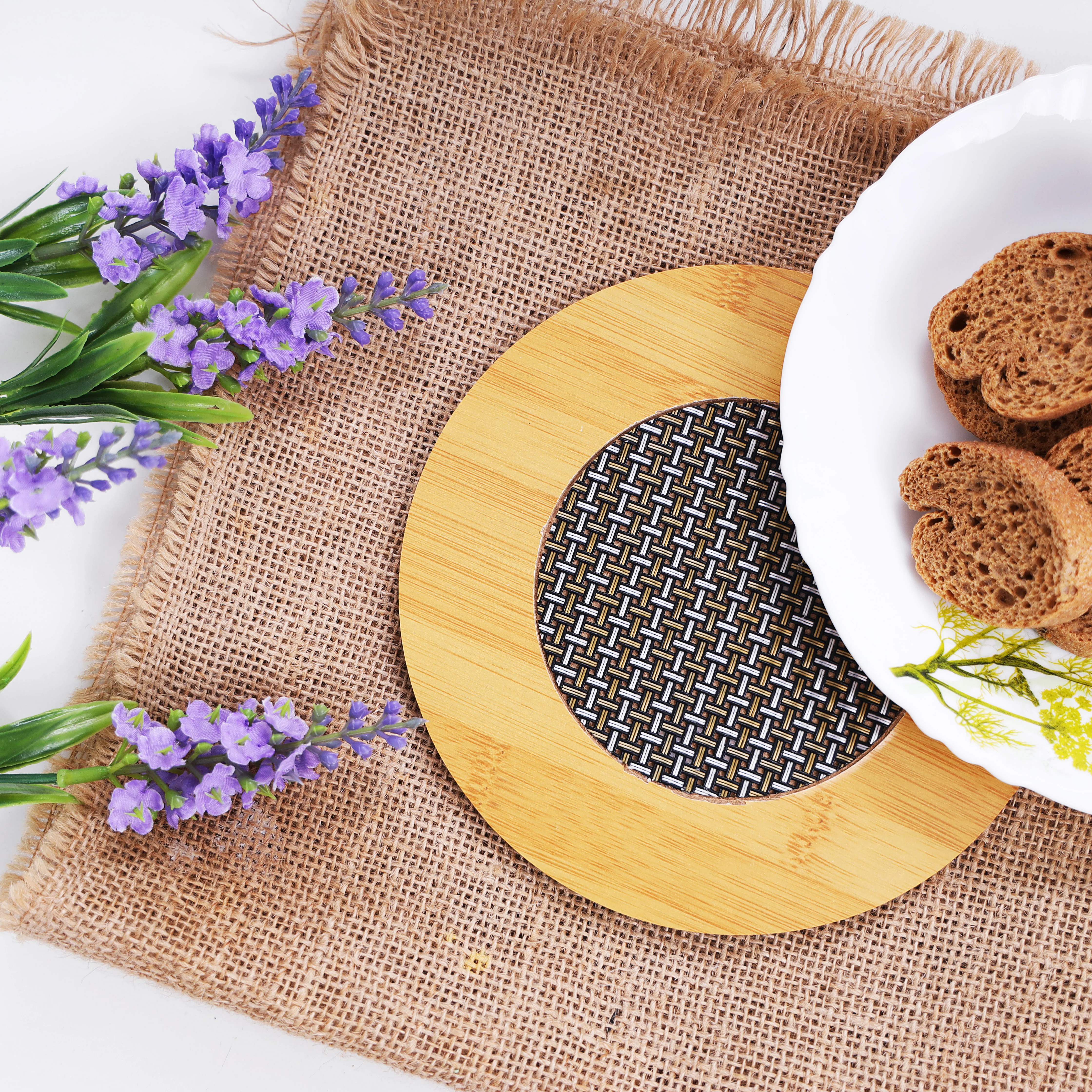 Delcasa DC1332 Natural Bamboo Heat Pad| Round Heat Resistant Plate Mat for Hot Pots and Pans| Durable Lightweight Bamboo Trivet for daily Dining & Kitchen Uses| - Image 4