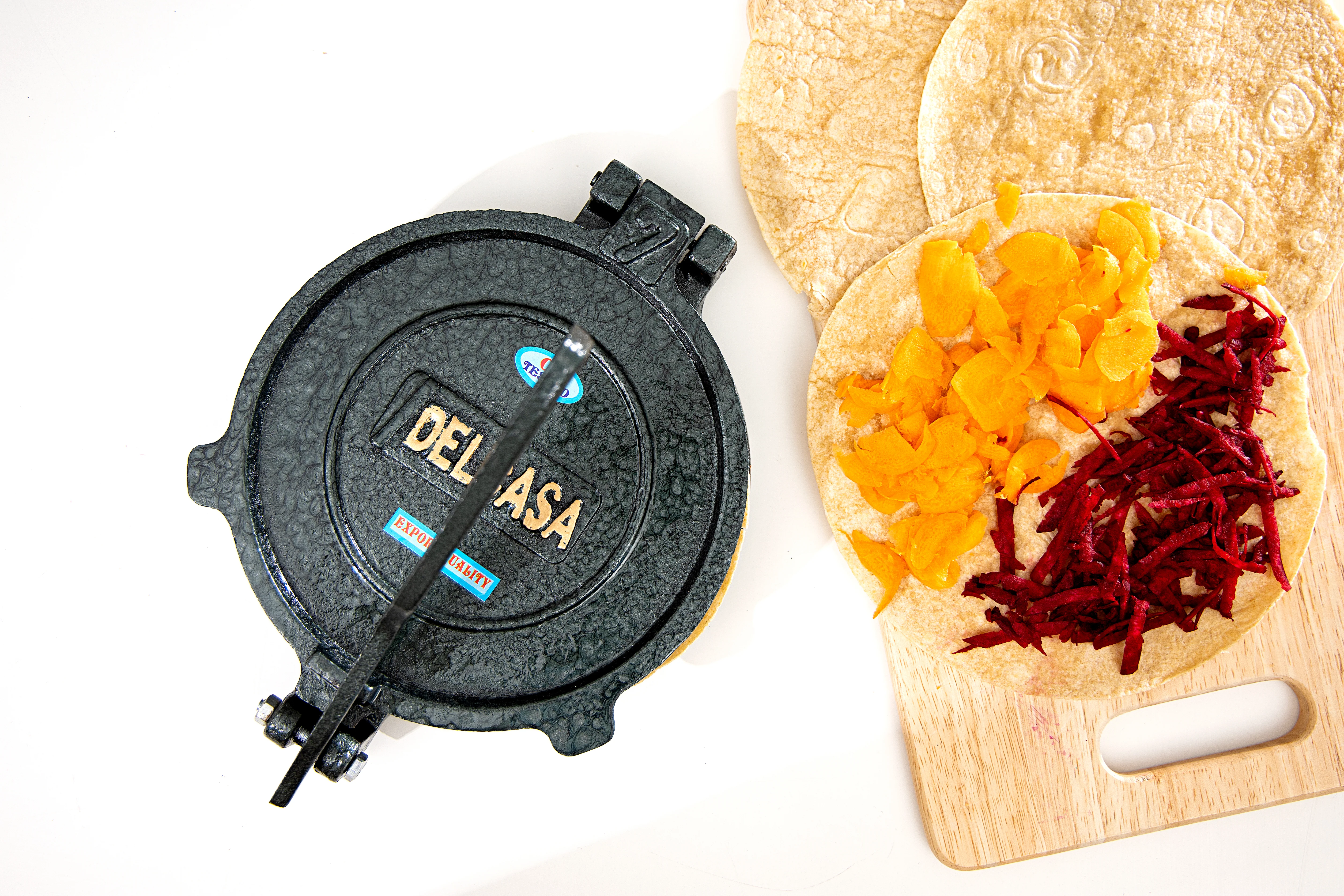 Delcasa DC1502 chapati press | strong iron body with stainless steel plate| Anti-skid heavy base, sturdy handle, durable build, easy to clean. Sizes 5”, 6”, 7”| - Image 2