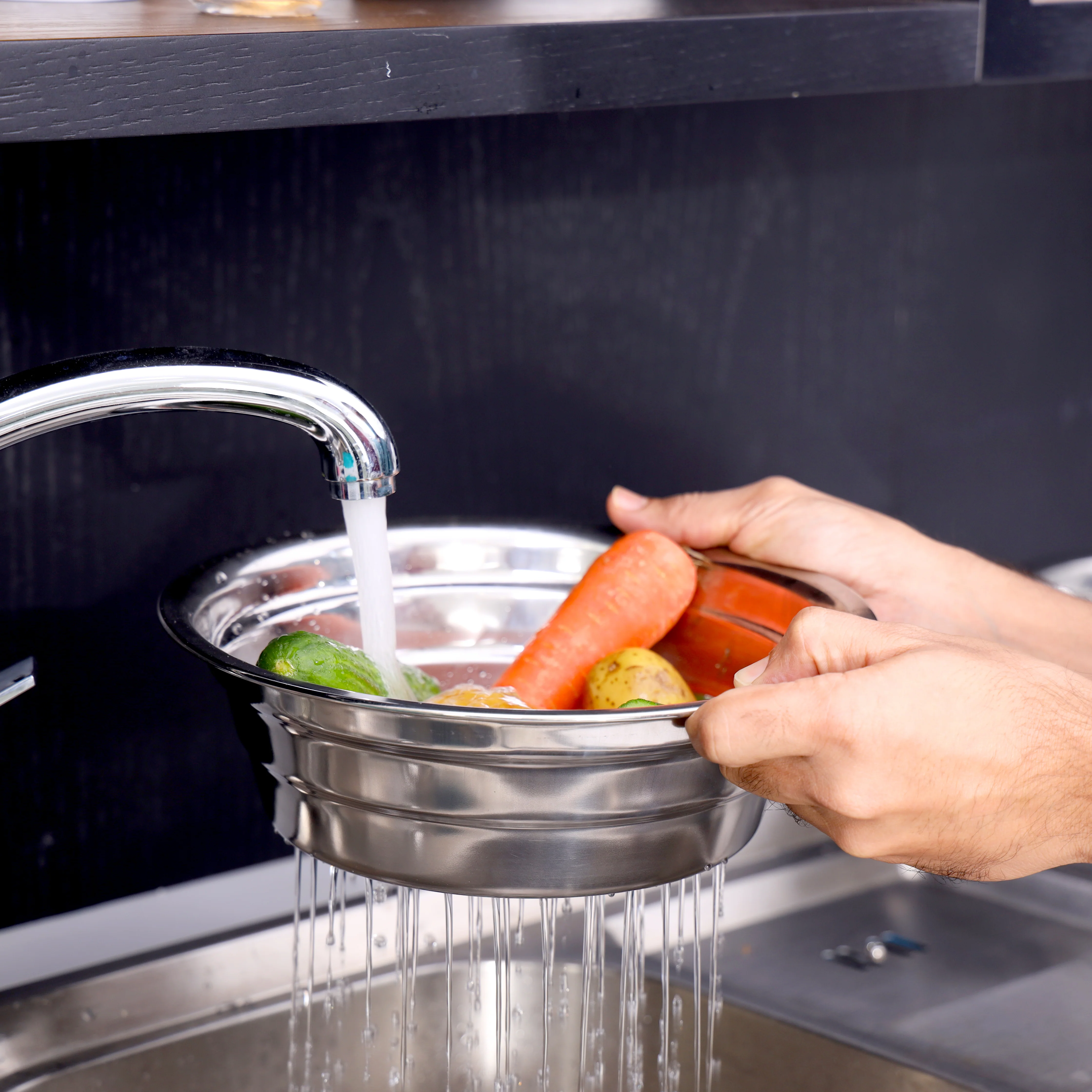 Delcasa DC1874 29CM Stainless Steel Rice Strainer| Bottom Hole Durable Kitchen Colander Rust Resistant Easy Clean for Daily Washing and Draining Use in Kitchen| - Image 3