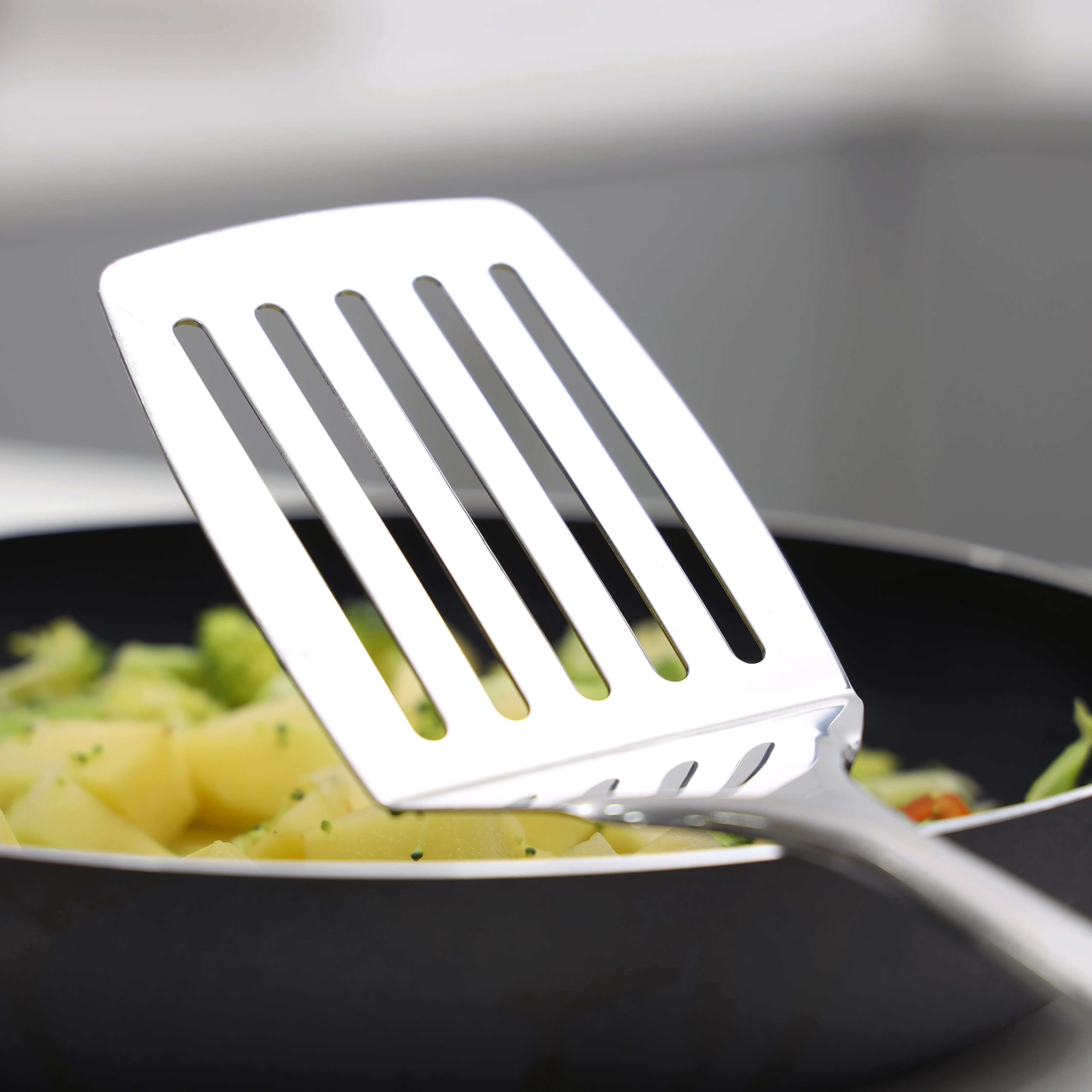 Delcasa DC1938 Stainless Steel Slotted Turner | durable stainless steel with PP handle for comfortable grip | Dishwasher safe, elegant and hassle-free designs | - Image 3