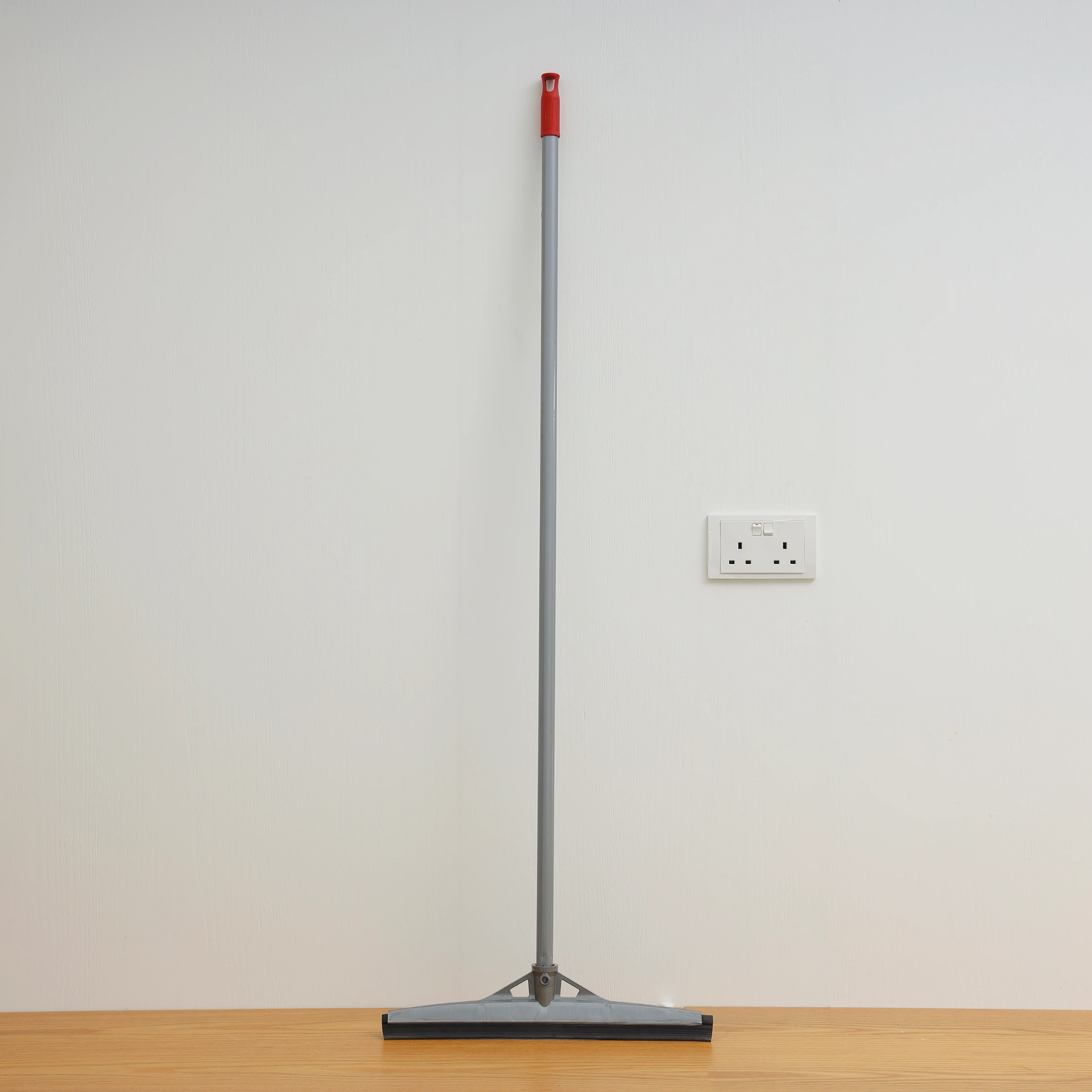 Delcasa DC1970 Floor Squeegee| durable metal handle with removable head and flat squeeze system| for fast easy floor cleaning on all surfaces daily at home use| - Image 2