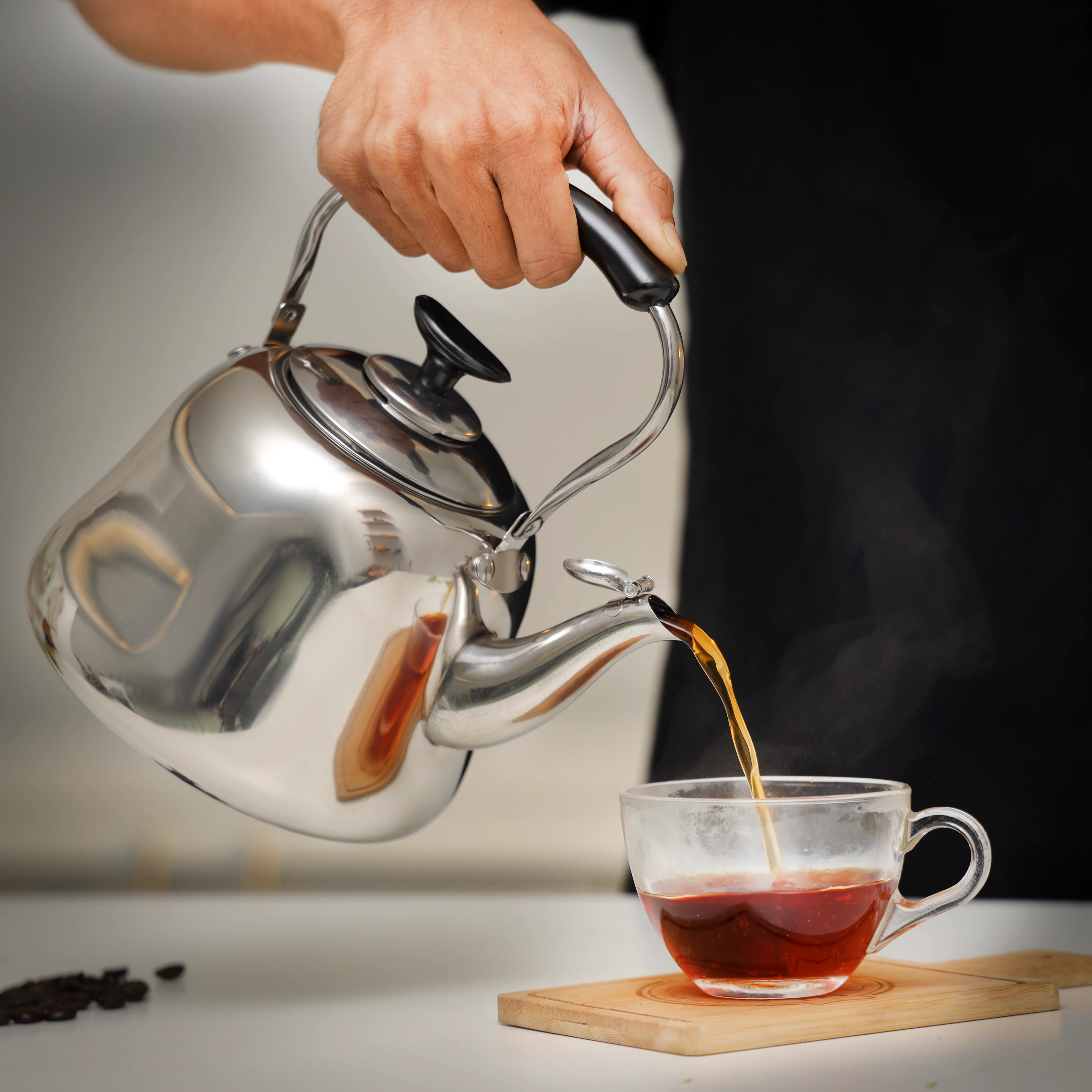 Delcasa DC2105 Stainless Steel Whistling Kettle 1.5L| mirror finish body & food grade material| induction compatibility, heat resistant and dishwasher safe use| - Image 3