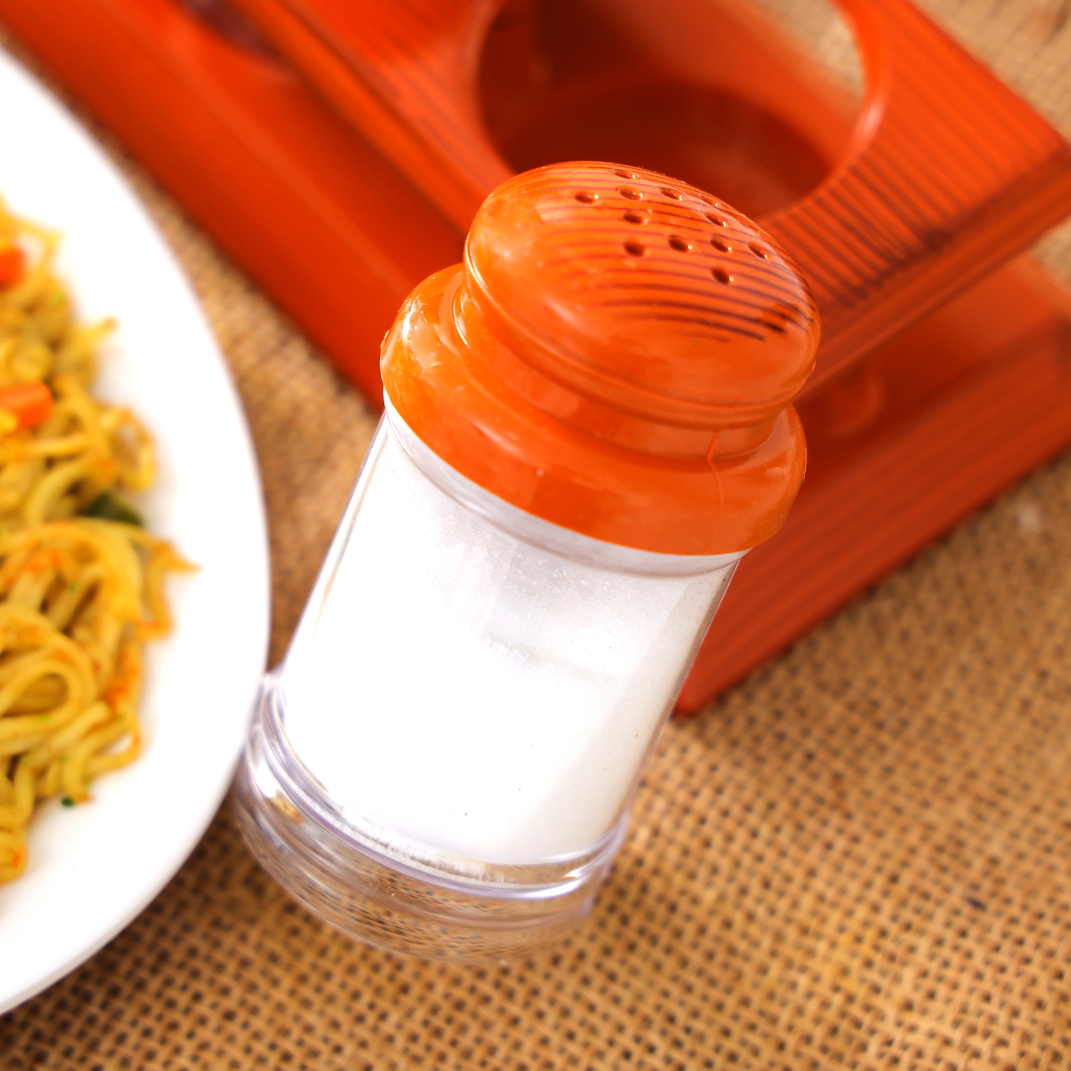 Delcasa DC2154 Salt & Pepper Shaker Set | 2 shakers with 68ml capacity each| polymer build, elegant and hygienic design, break-resistant body with compact size| - Image 4