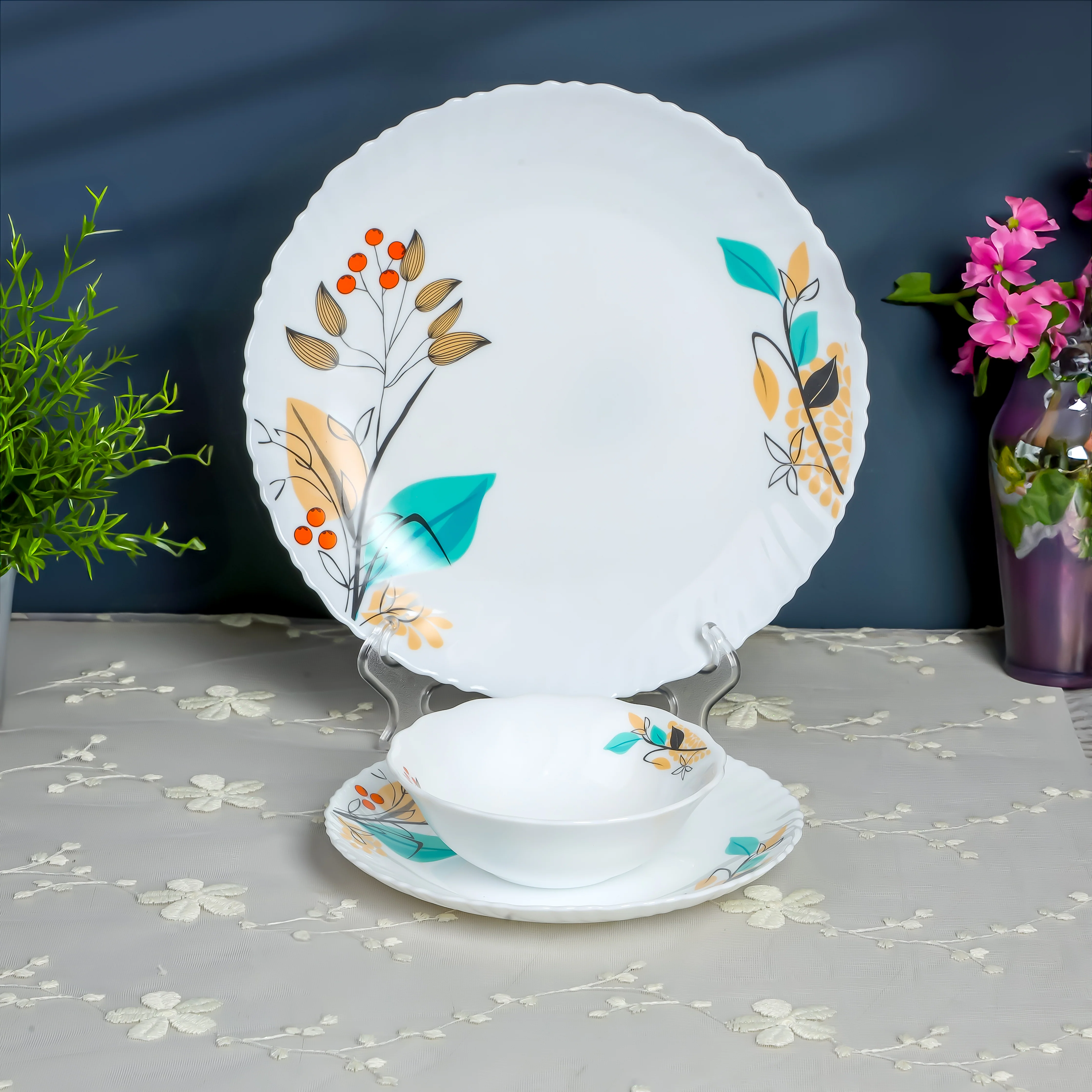 Delcasa DC3304 opalware dinner set| 12pcs with 10” dinner plates, 7.5” dessert plates and 5” bowls| chip & stain resistant, microwave, dishwasher & freezer safe| - Image 4