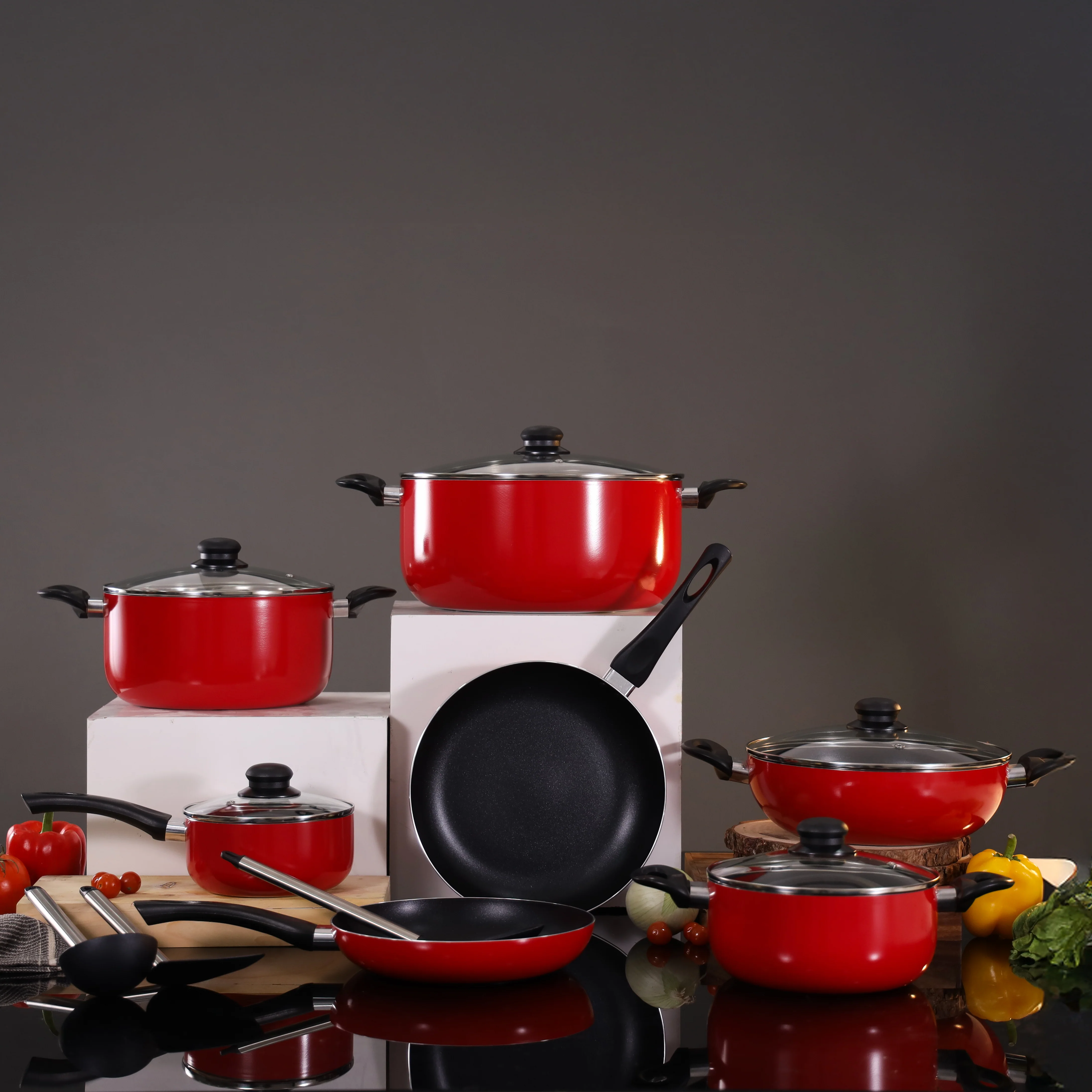 Delcasa DC3452 15PCS Aluminum Non-Stick Cookware Set| Induction Compatible Base, PTFE & PFOA Free| Tempered Glass Lids, Durable Pots and Pans for Daily Cooking| - Image 4