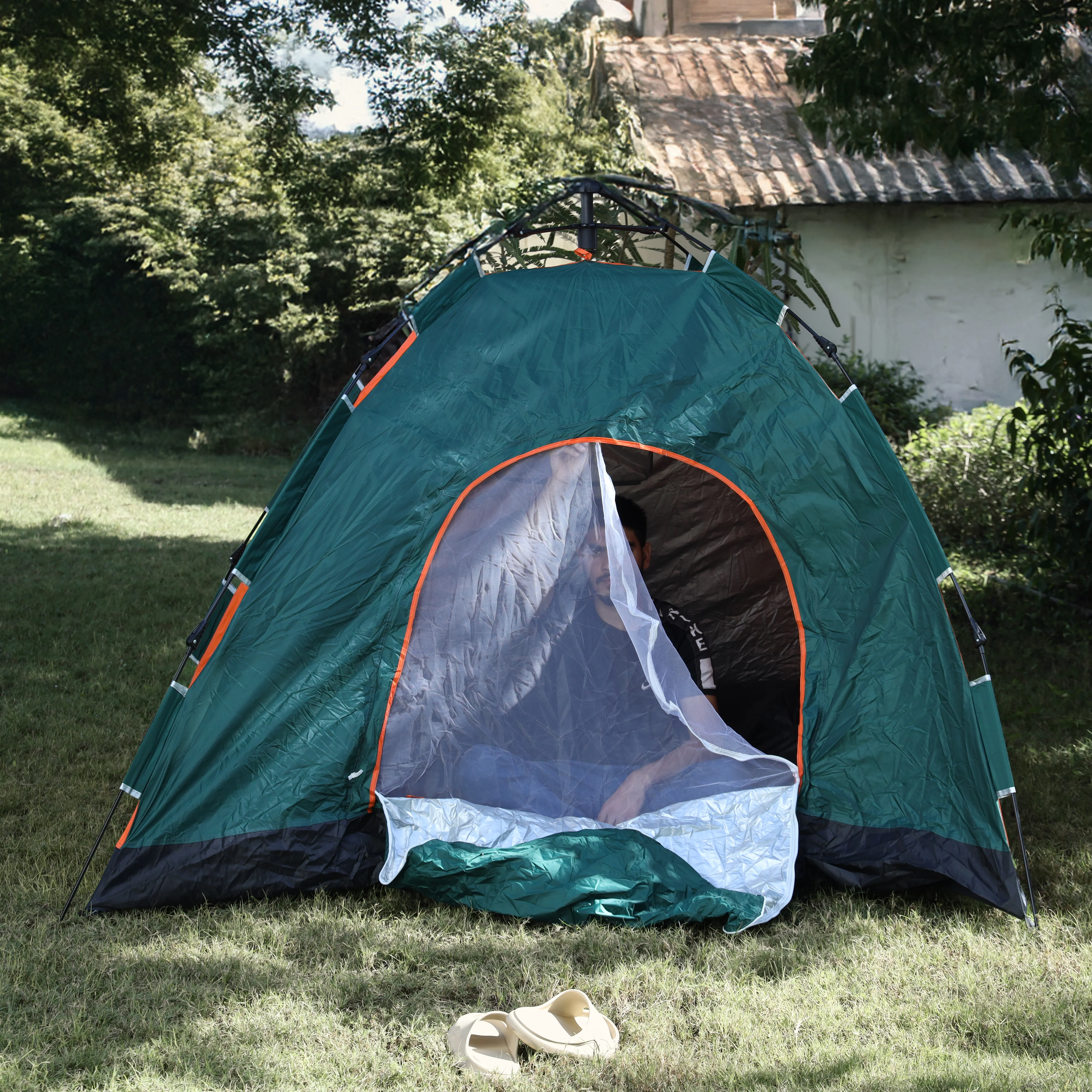 Delcasa DC3504 Camping Season Tent | portable outdoor shelter ideal for camping and trekking | durable carry bag with strong straps for easy travel and storage| - Image 2