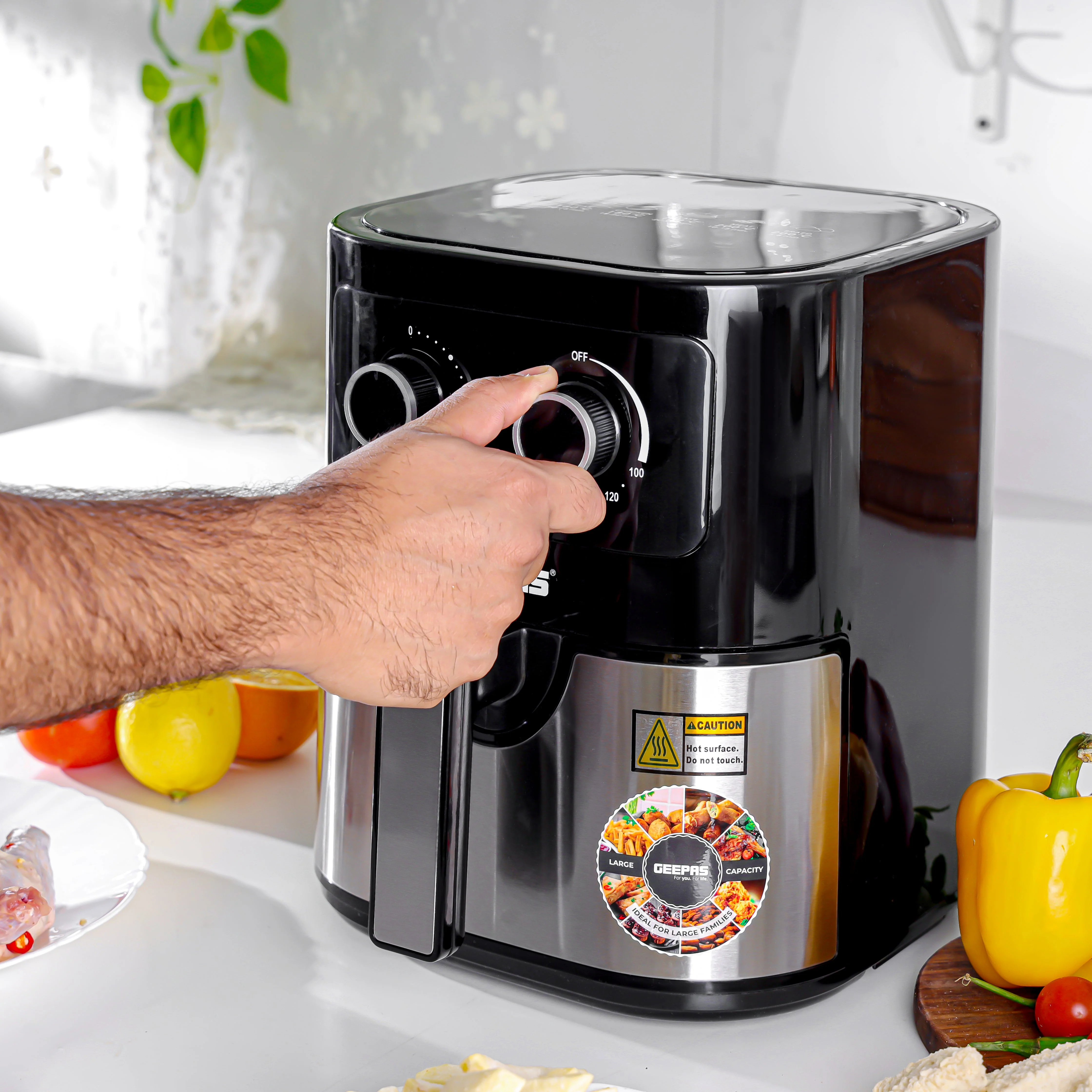 Geepas Air Fryer- GAF37541/ 4.5 L Pot with Rack, Vortex Air Frying Technology/ 1-30 Min Timer, Temperature 100-200 Degree Celsius/ 2 Years Warranty, Black and Silver - Image 3
