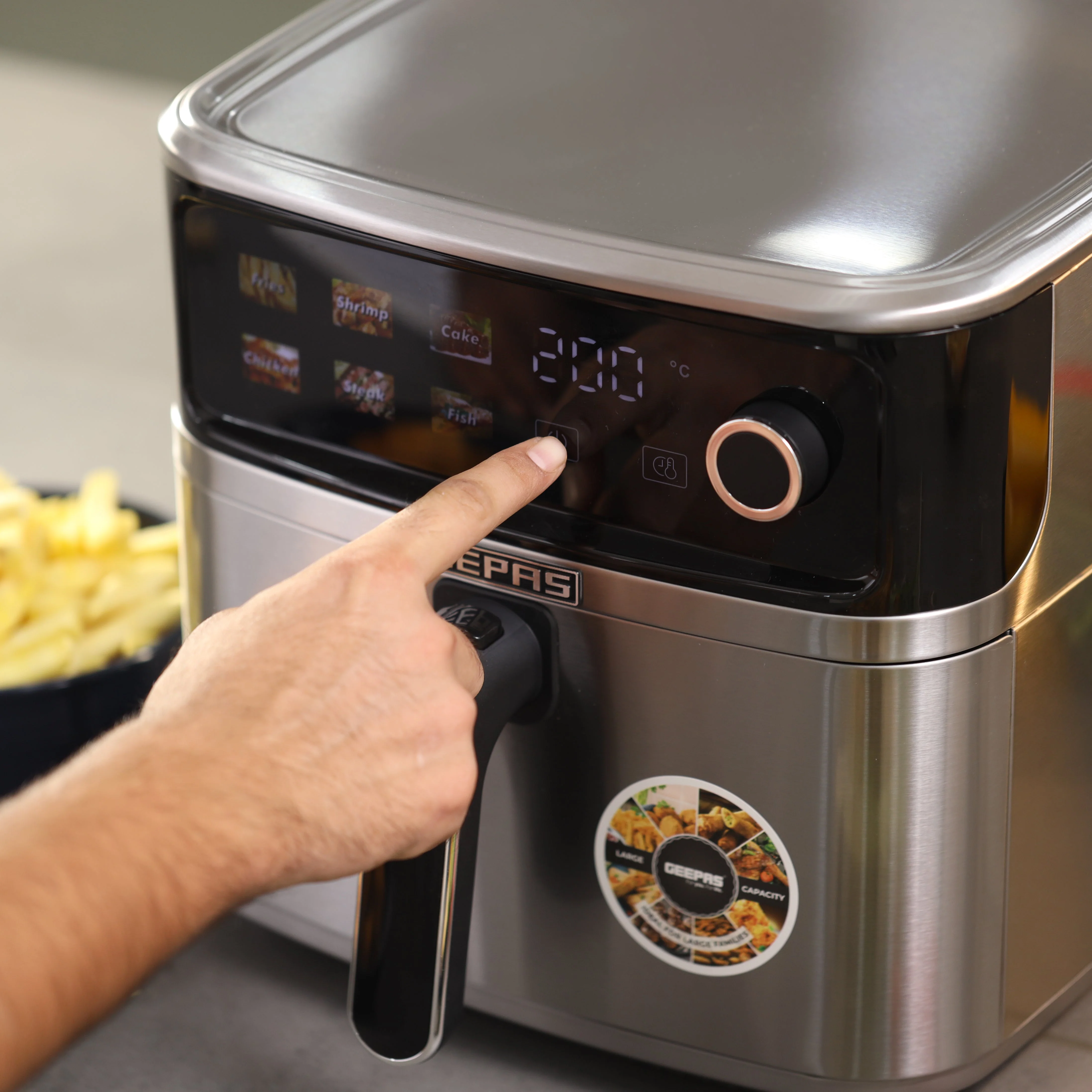 Geepas GAF37534T 8L Stainless Steel Digital Air Fryer | Oil-Free Cooking | 6 Preset Programs, 60 Min Timer, 70–200°C Temp | Ideal for Fries, Bread Etc | 2 Years Warranty - Image 6