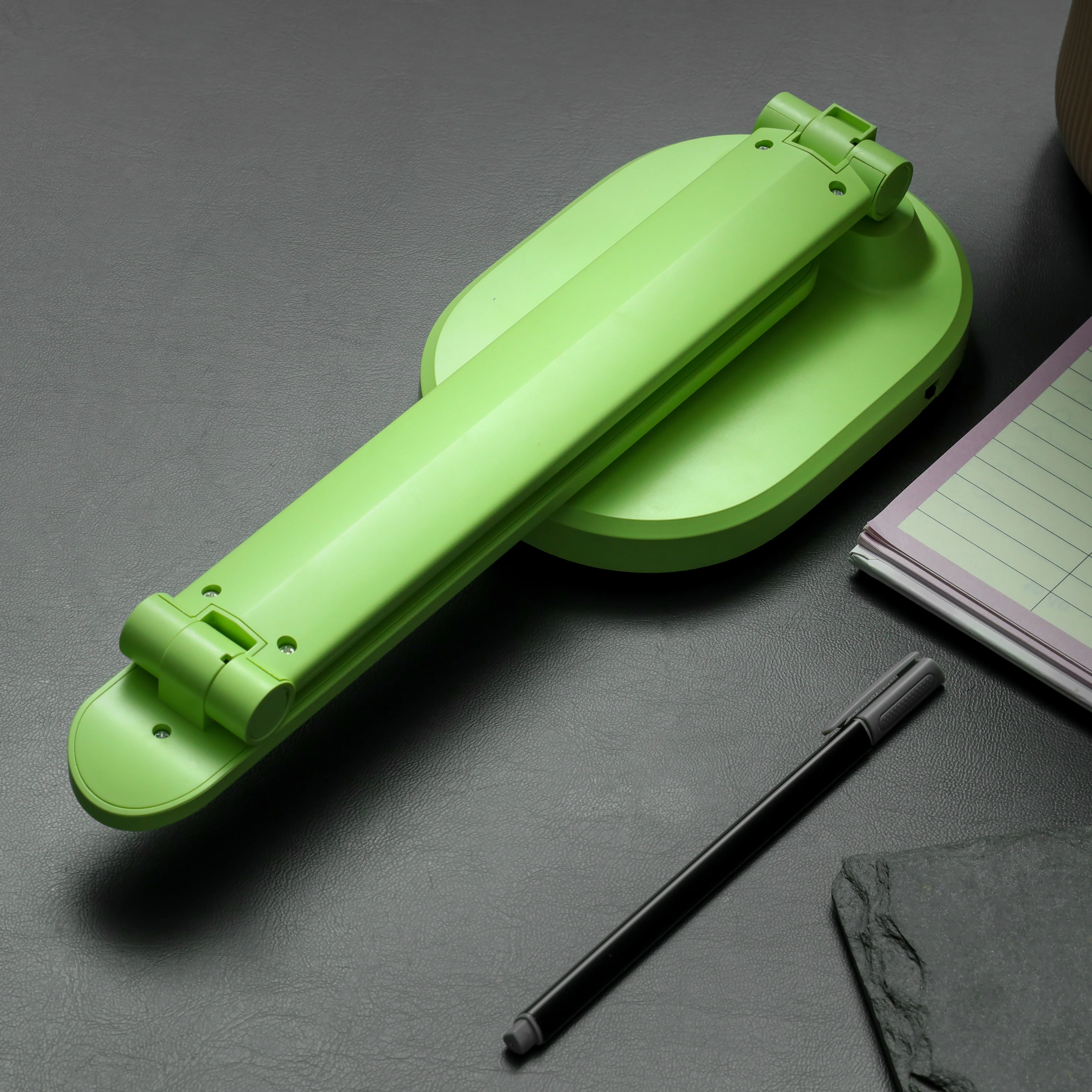 Geepas GDL5573 Rechargeable Reading Lamp | COB High-Efficiency Light, 2400mAh Battery & 10 Hours Working| Durable Build, Portable Study Lamp for Home & Office| - Image 4