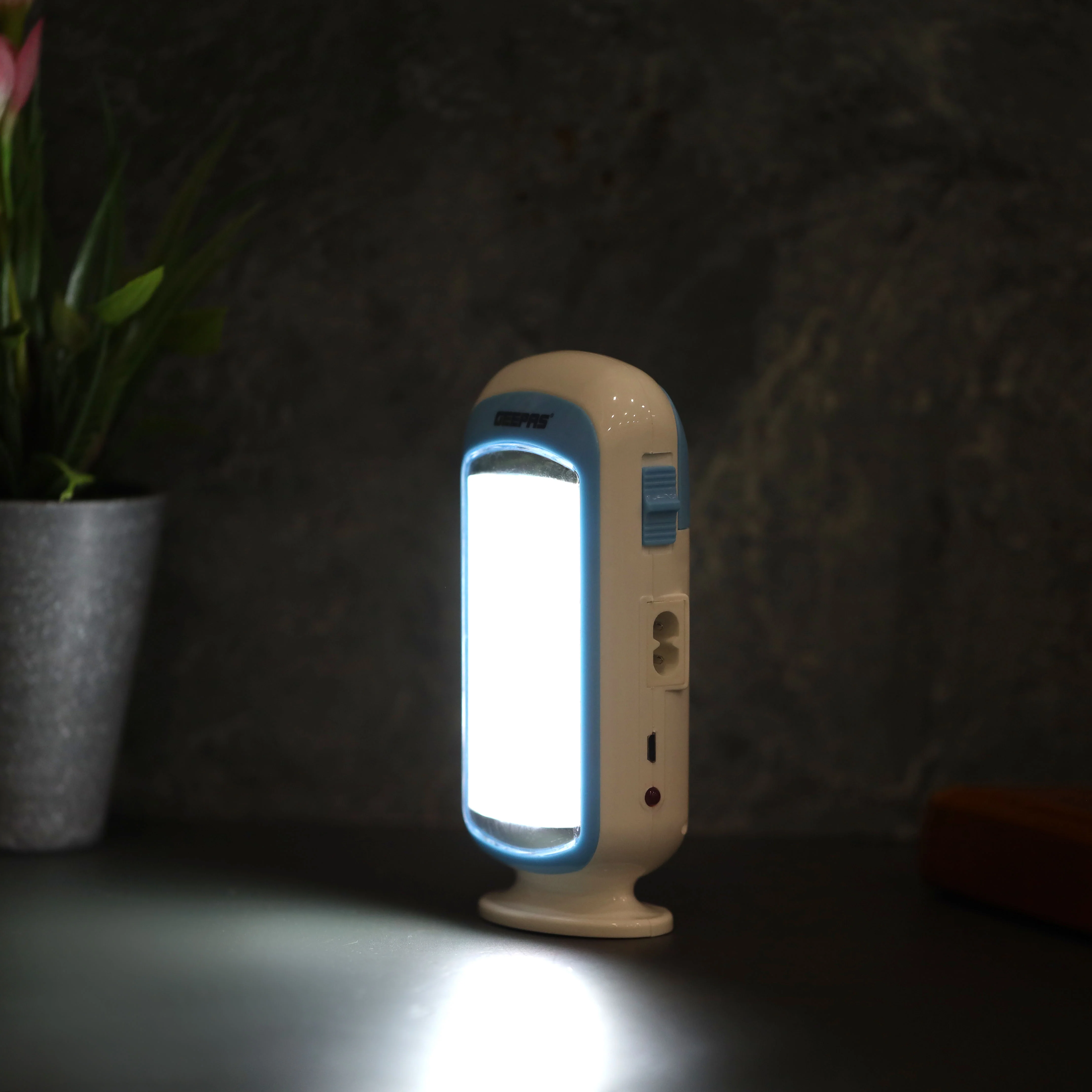 Geepas GE53025 Rechargeable LED Lantern| Durable, 24 High Power LEDs with 4 Hours Runtime & Compact| Energy-Efficient Emergency Light for Home Use with Reliable | - Image 5
