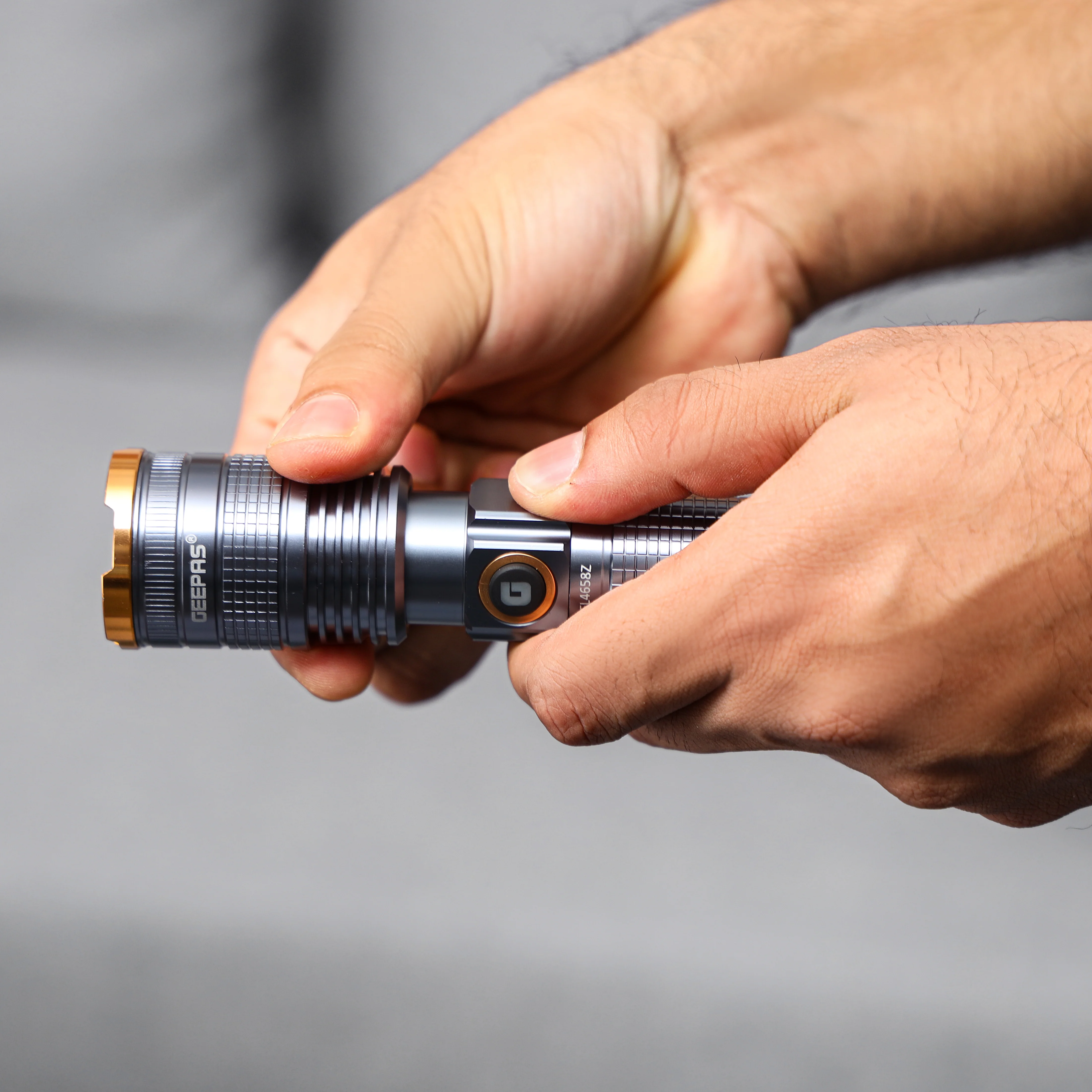 Geepas GFL4658 Zoomable LED Flashlight | 15W Laser LED with 1500 Lumens & 4000mAh Rechargeable Battery| Durable, Type-C Charging, 2000m Beam Distance & 5 Modes| - Image 2