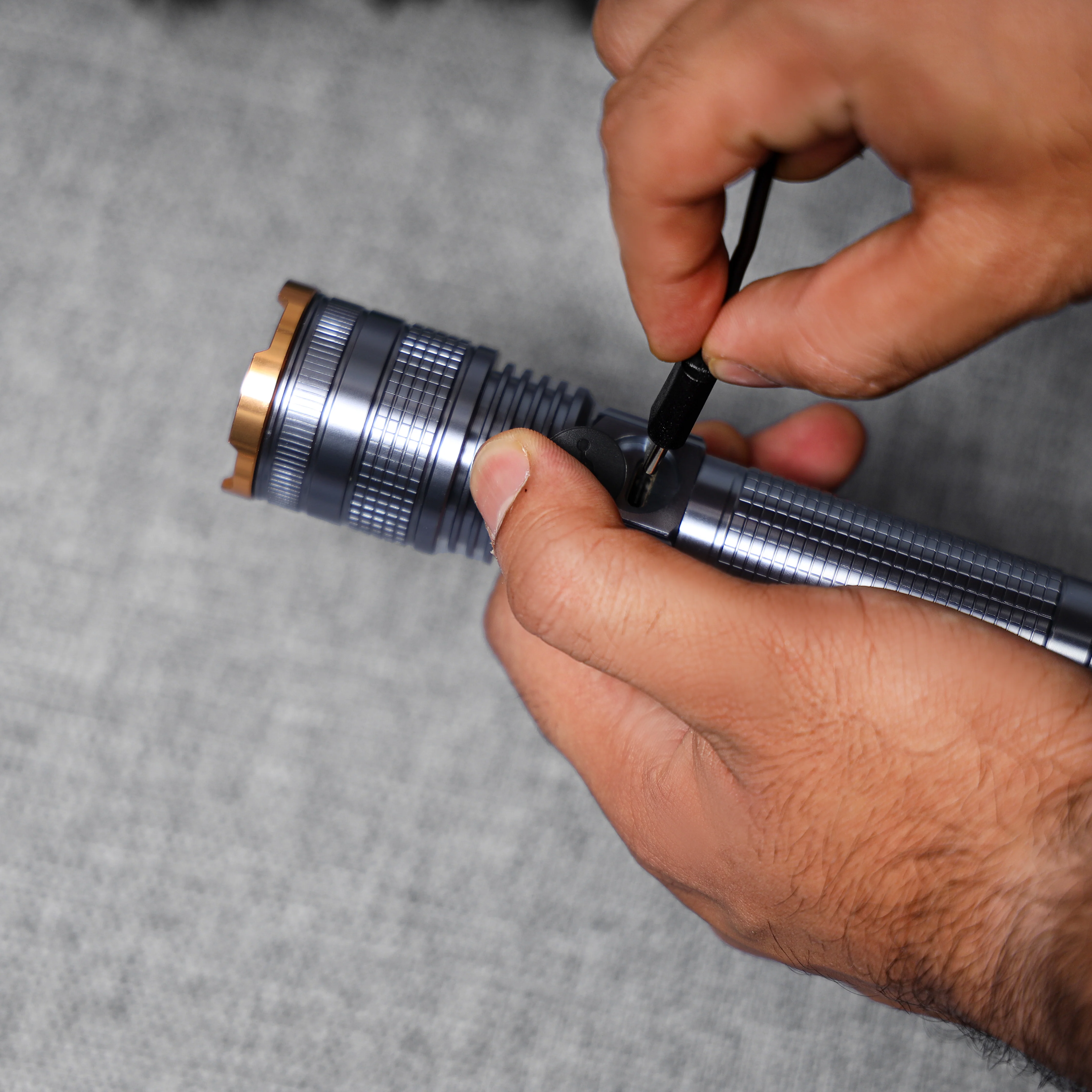 Geepas GFL4658 Zoomable LED Flashlight | 15W Laser LED with 1500 Lumens & 4000mAh Rechargeable Battery| Durable, Type-C Charging, 2000m Beam Distance & 5 Modes| - Image 4