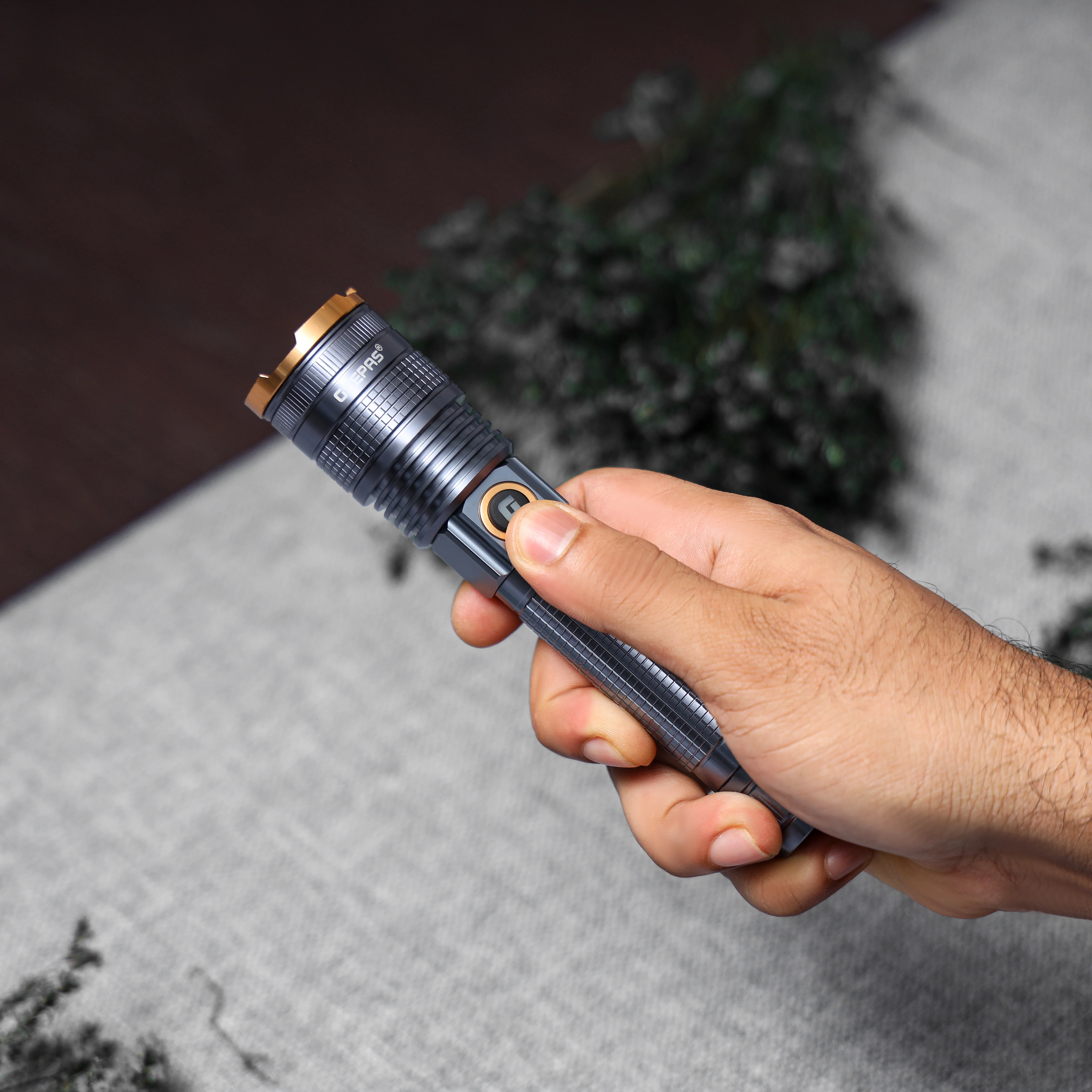 Geepas GFL4658 Zoomable LED Flashlight | 15W Laser LED with 1500 Lumens & 4000mAh Rechargeable Battery| Durable, Type-C Charging, 2000m Beam Distance & 5 Modes| - Image 5
