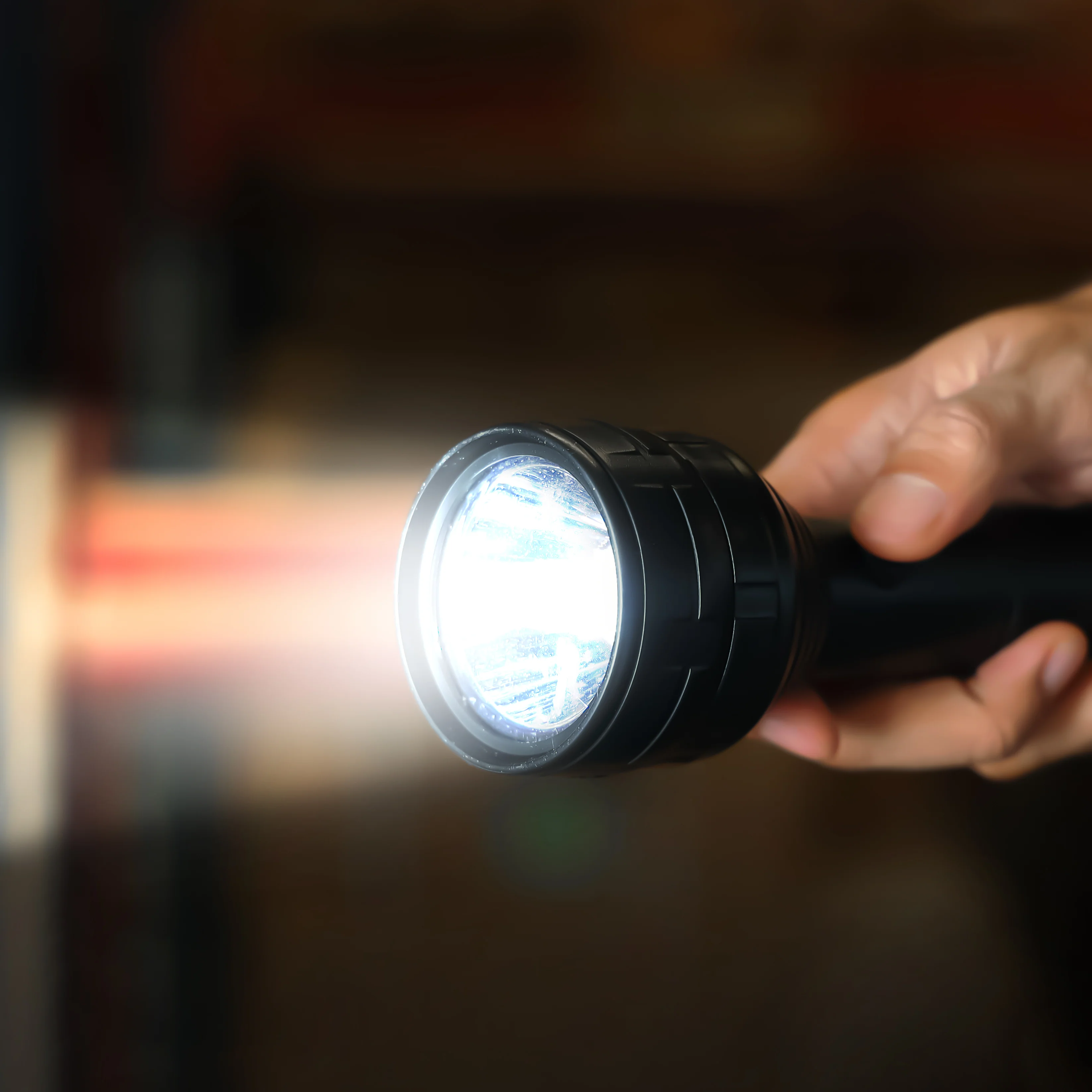 Geepas GFL4687 Rechargeable LED Flashlight| with 3W Super Bright SMD LED & 3000mAh Lithium Battery| Up to 12-Hour Runtime, Fast Charging and Battery Protection| - Image 4