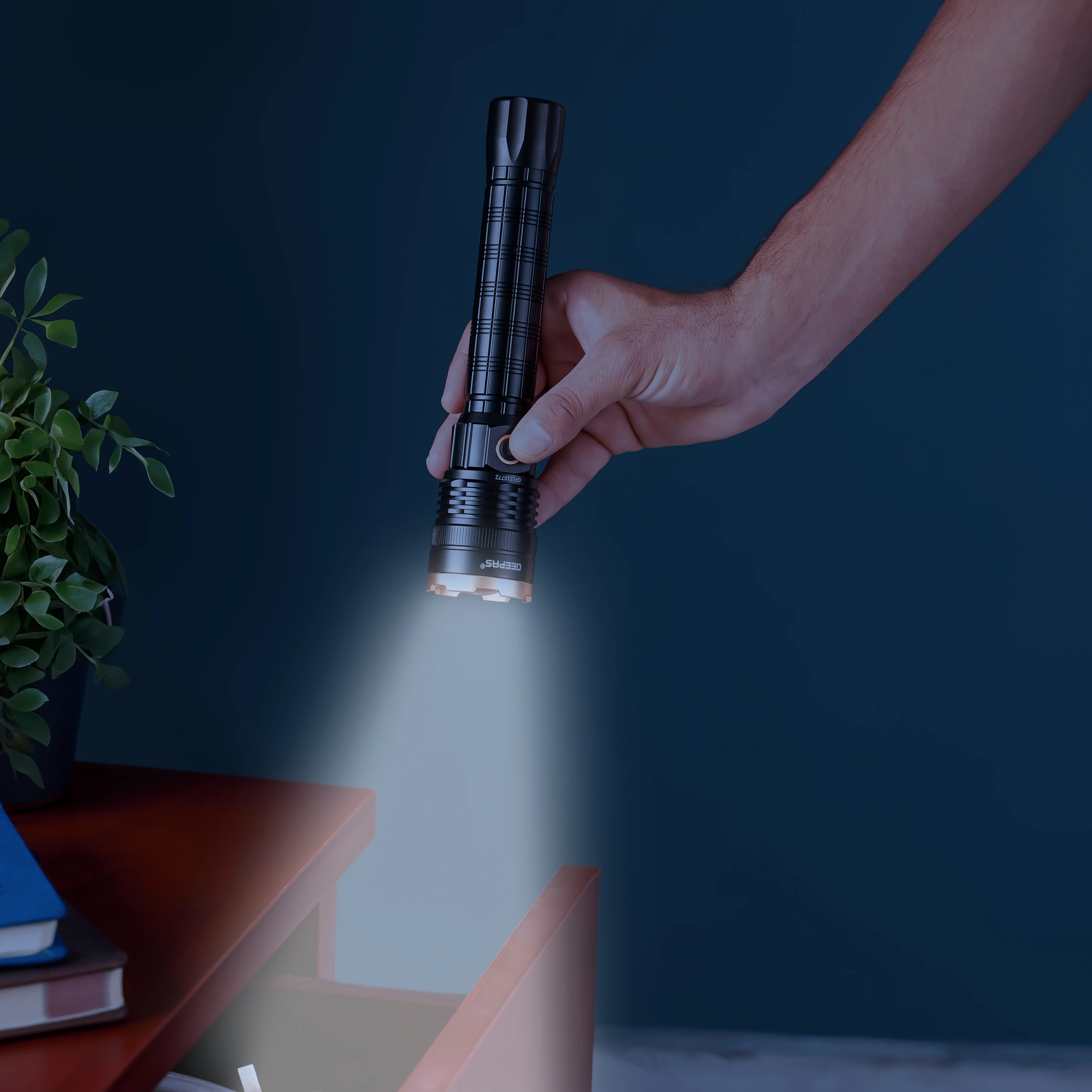 Geepas GFL51077 Zoomable LED Flashlight| Durable Build, 30W High Power LED with 3000 Lumens| 8000mAh Battery, Type-C Charging, 2600m Beam Distance and SOS Mode| - Image 3