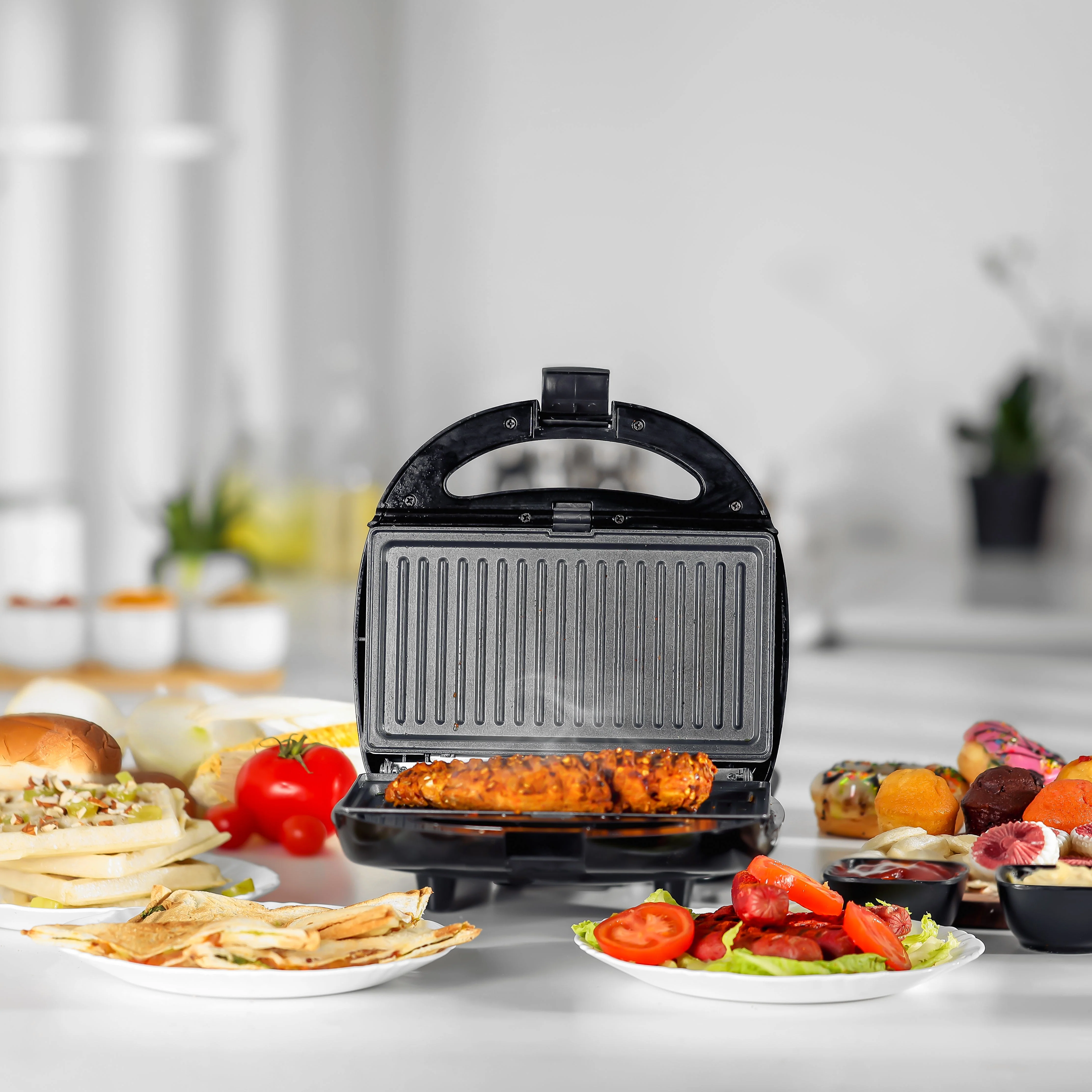 Geepas GGM36534 3-in-1 Multi Snacks Maker| 1400W Powerful Performance, Includes Grill, Waffle & Sandwich Plates| Durable, Non-Stick Coating and Easy Cleaning| - Image 2