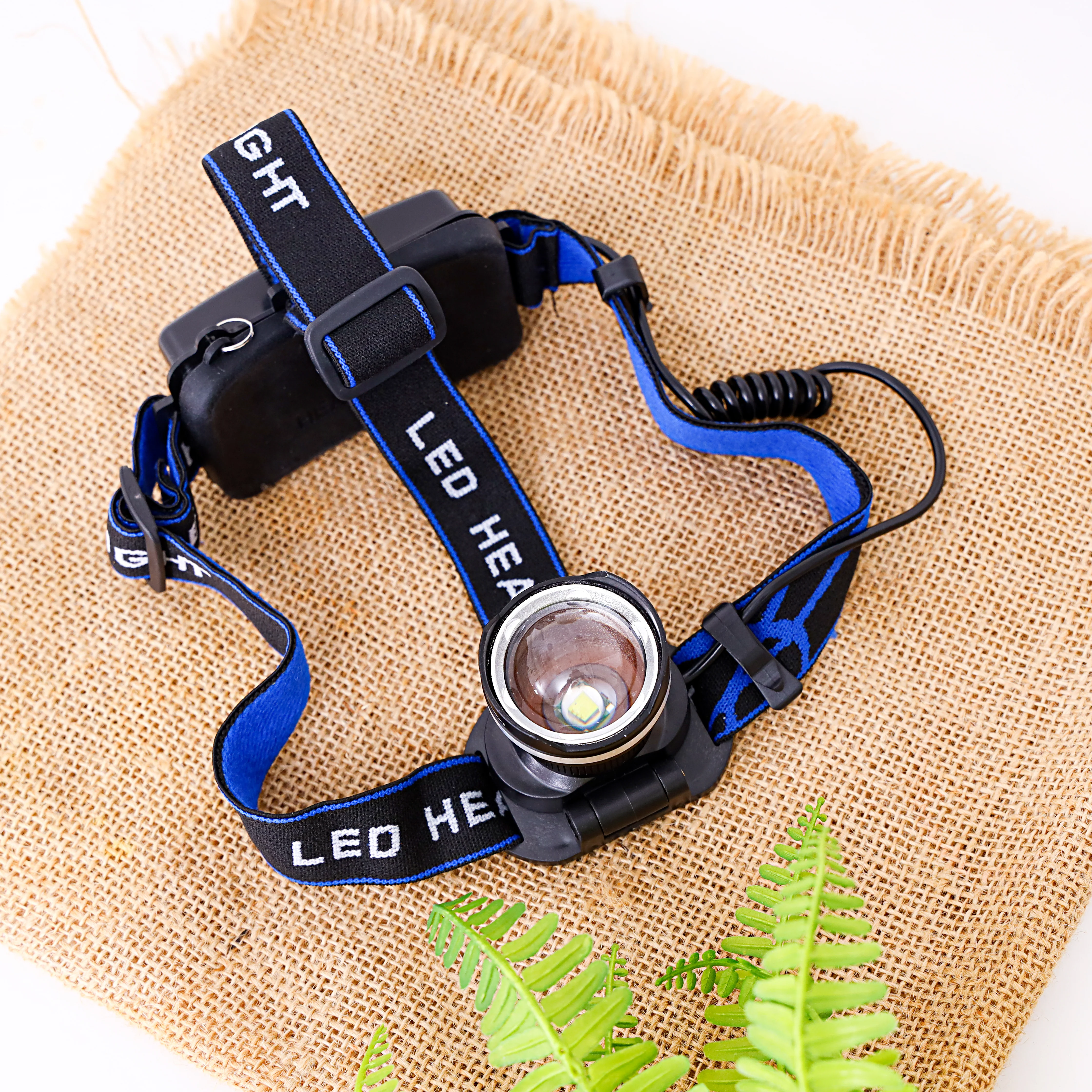 Geepas GHL51085 Rechargeable LED Headlamp| T6 LED 400–500 Lumens & Aluminium Alloy Head| Zoom Beam, 180° Rotation, Multi-Mode Lighting for Activities & Camping| - Image 5