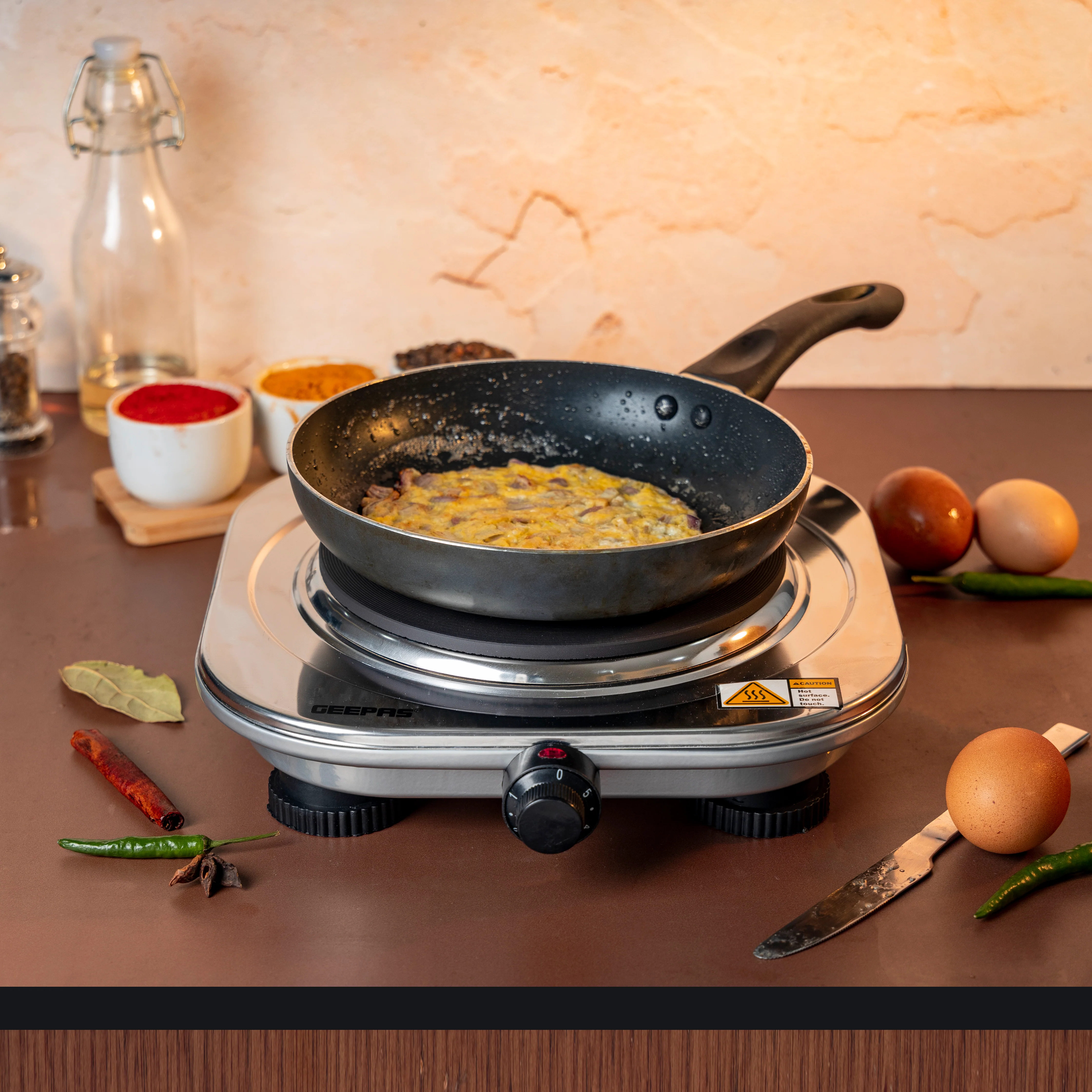 Geepas GHP32023 Stainless Steel Hot Plate| 1500W Powerful Heating and 185mm Solid Plate| Adjustable Temperature, Auto Thermostat Function & Overheat Protection| - Image 3