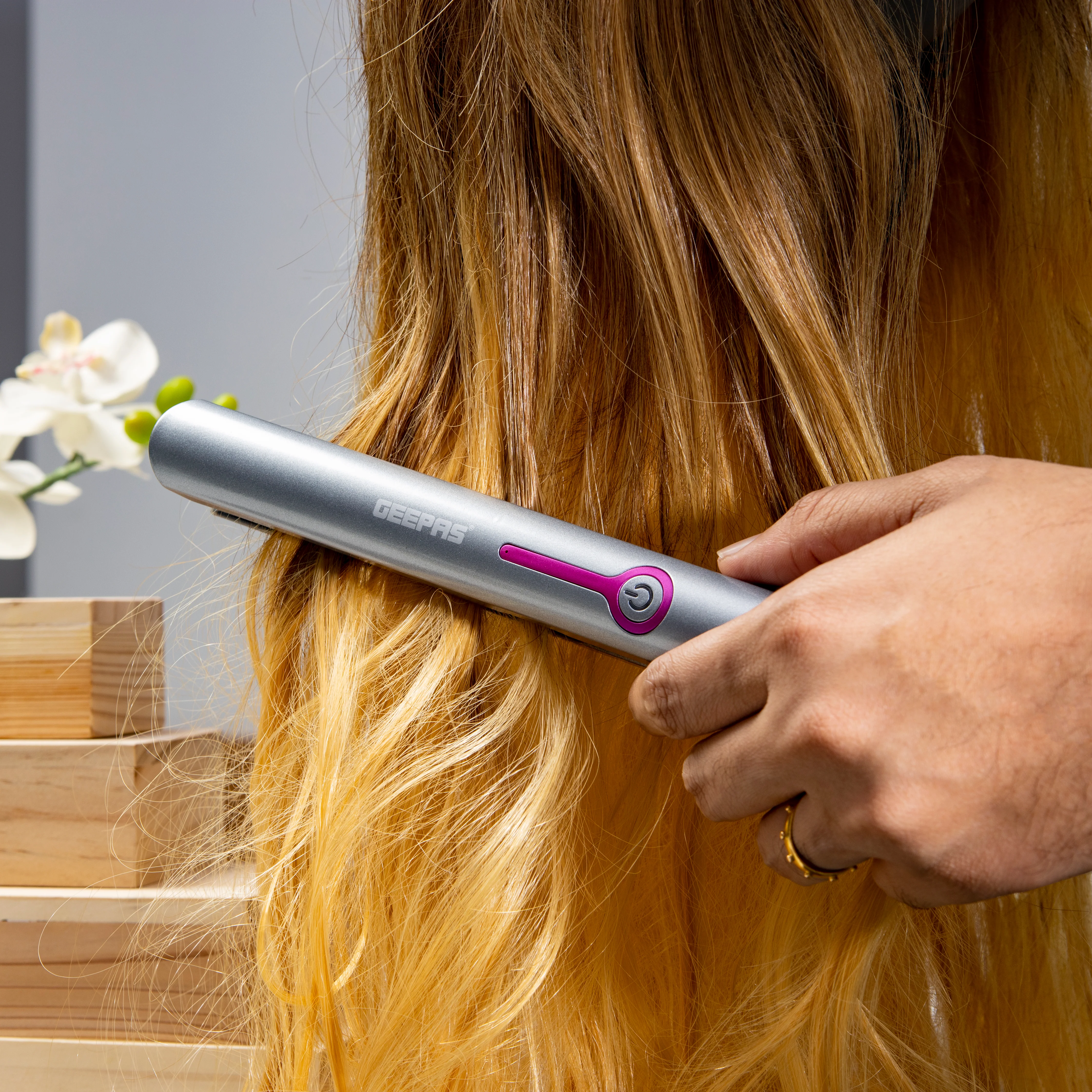 Geepas GHS86057 Rechargeable Hair Straightener| Ceramic-Coated Floating Plates & 30 Minutes Cordless Usage| Fast Heating, Compact, Lightweight & Durable Design| - Image 3