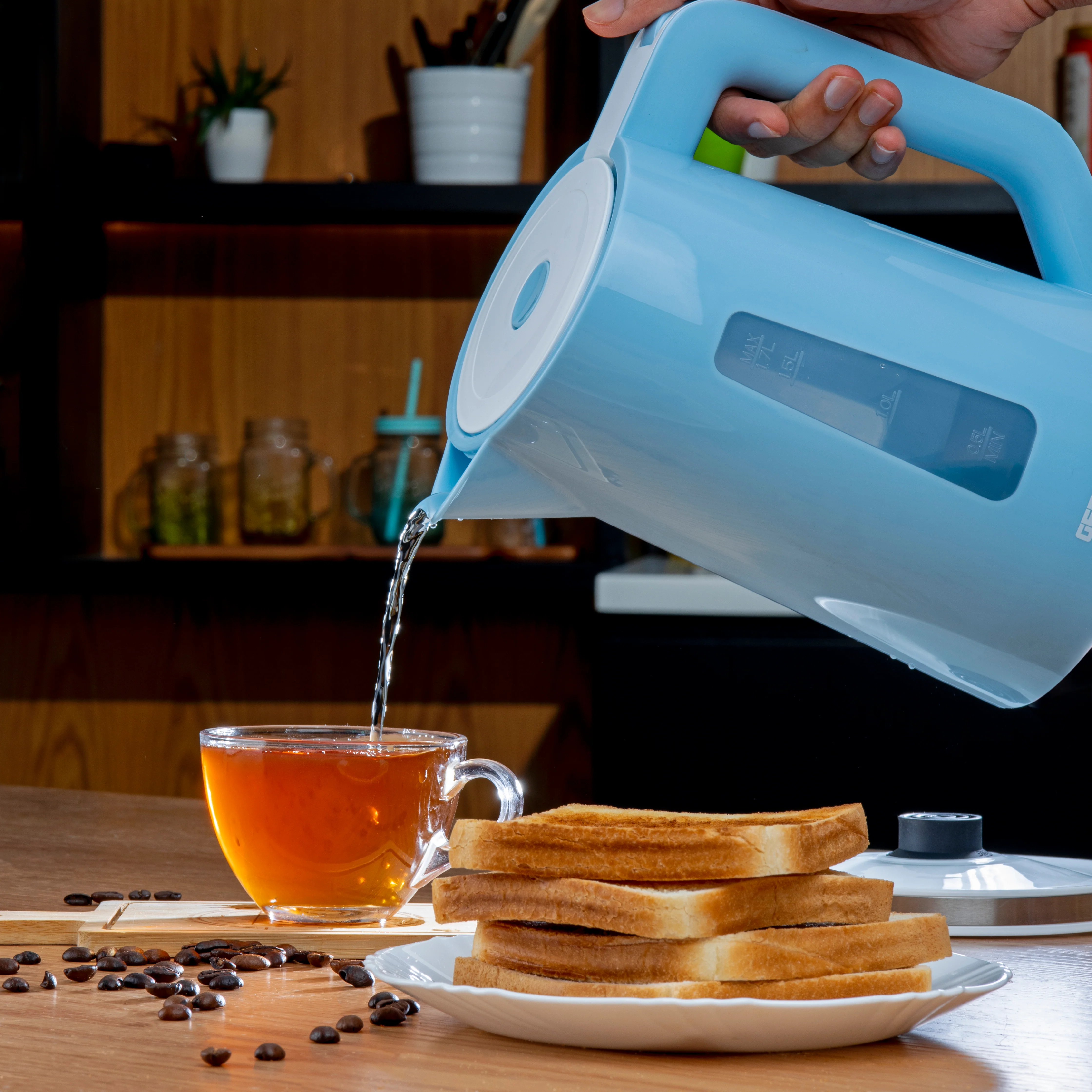 Geepas GK5449 Electric Kettle 1.7L | Transparent Water Gauge, 360° Rotating Base & Fast Boiling| Durable Build, Stainless Steel Heating Element, Auto Shut-Off| - Image 5