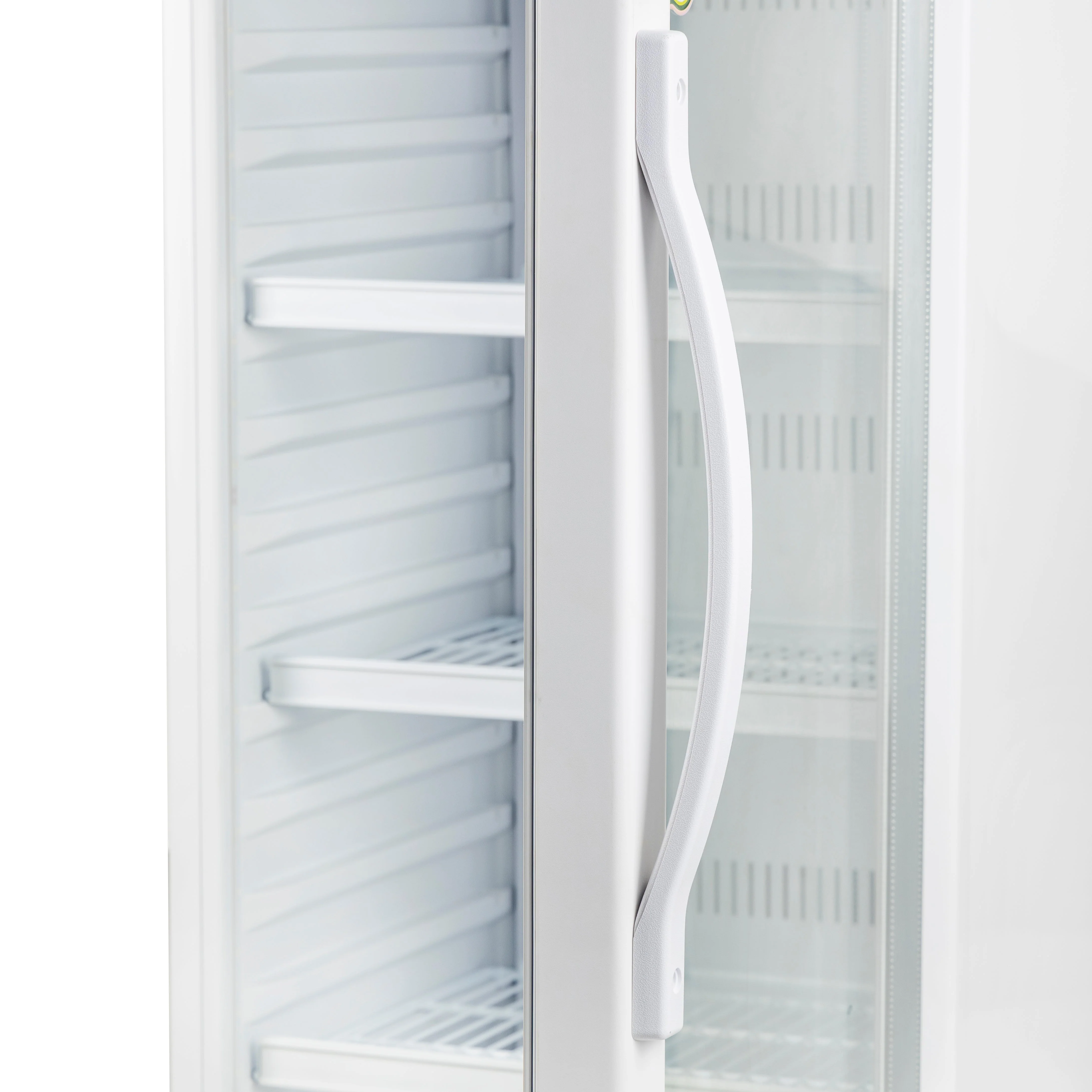 Geepas GSC6548 Upright Showcase | 300L Display Refrigerator| -3°C Cooling | Compressor Fan| Adjustable Thermostat | Transparent Door| Interior Lamp | 1-Year Warranty - Image 5