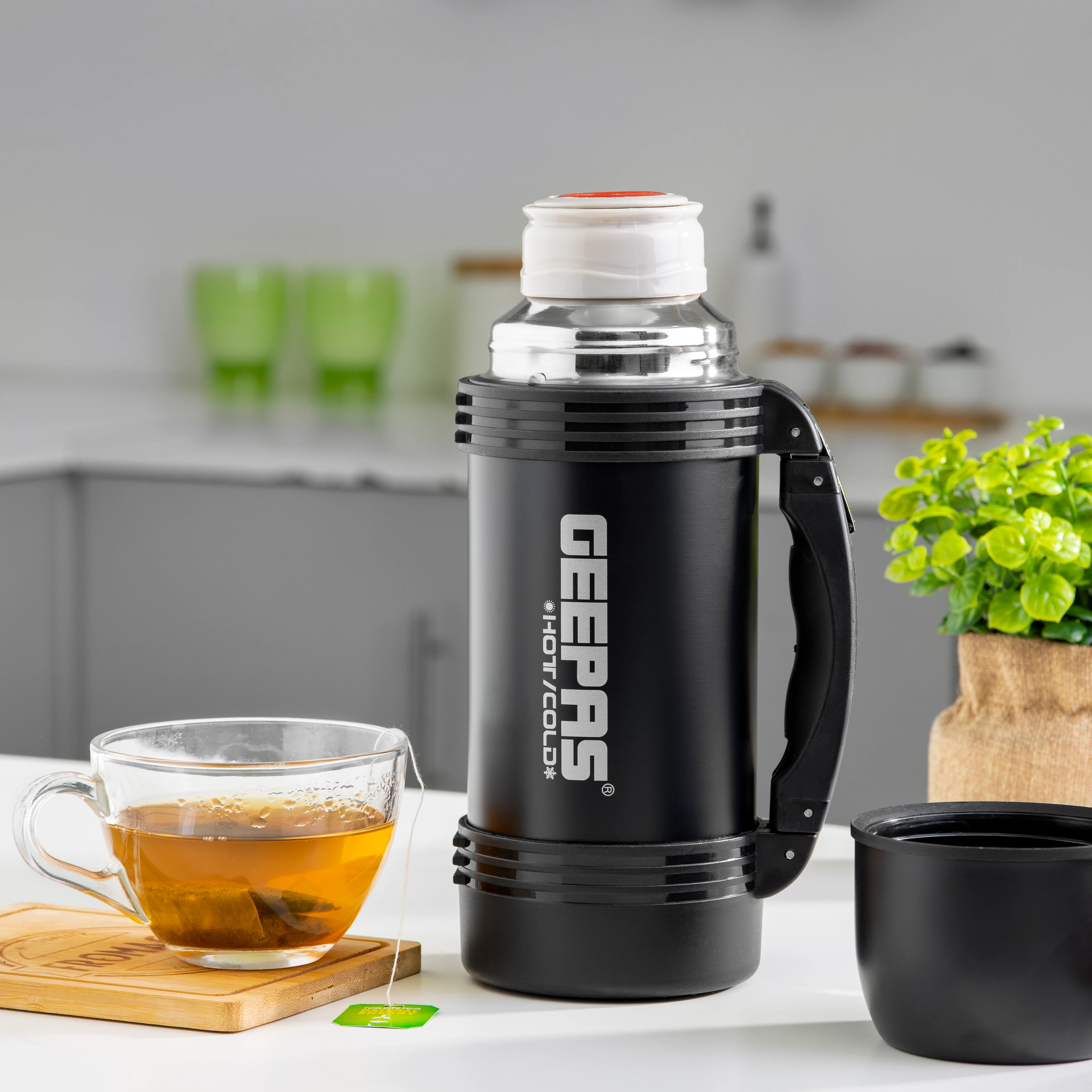 Geepas GSVF4114 Stainless Steel Vacuum Flask| 0.5L Capacity, 18/8 Stainless Steel with Copper Coating| Durable Design with Hot 18H/Cold 24H Retention & BPA-Free| - Image 4