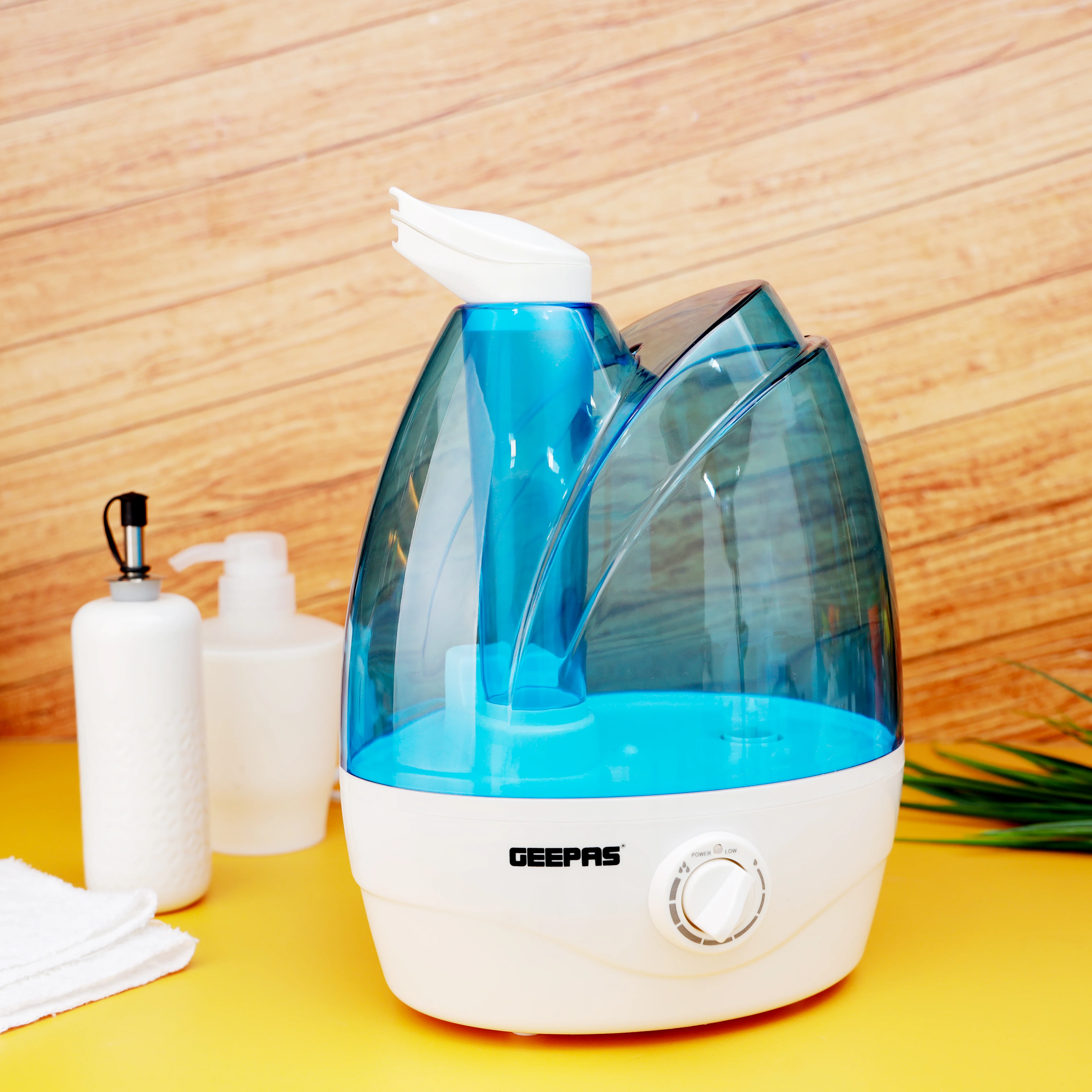Geepas GUH2484 Ultrasonic Humidifier| 2.6L Transparent Water Tank, Double Nozzles & 9 Hours Continuous Mist| Durable, Adjustable Steam Control & Quiet Operation| - Image 4