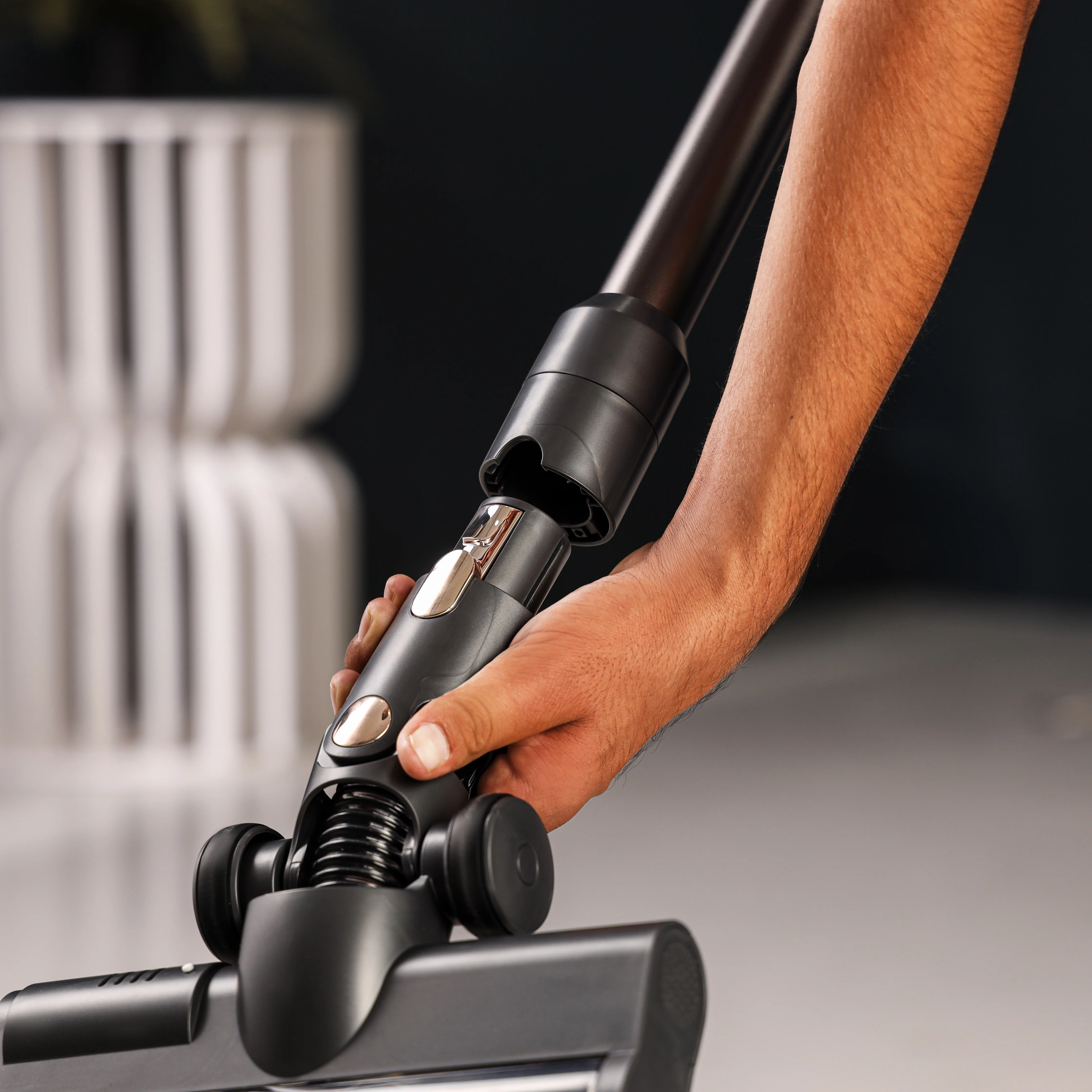 Geepas GVC19030 Rechargeable Cordless Vacuum Cleaner| 22.2V Lithium Battery, HEPA Filter & Motorized Brush| Durable Build, Compact, Dual Suction, 40-Min Runtime| - Image 5