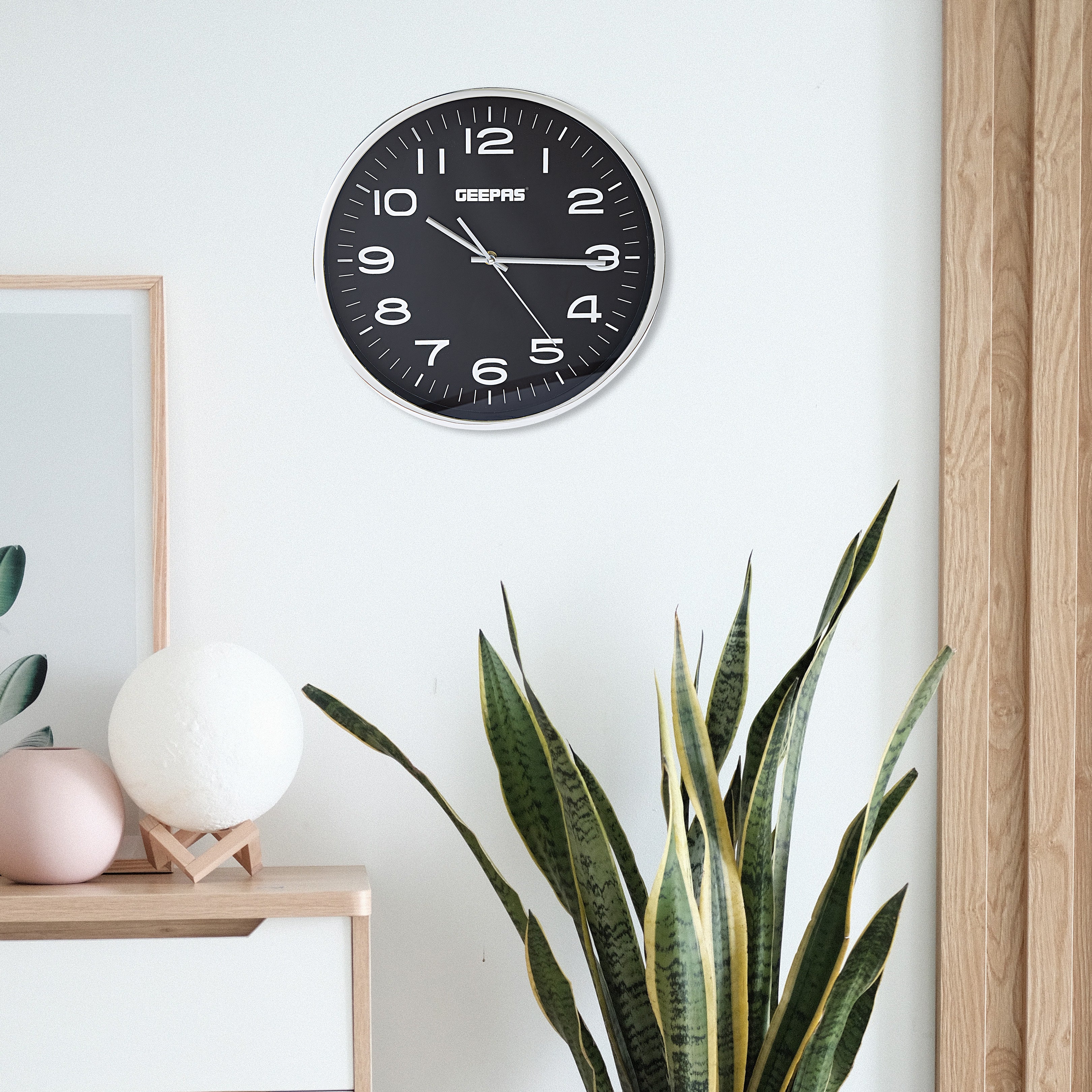 Geepas GWC26016 Wall Clock| Elegant Glass Cover with Electronic Plating Effect| Durable Design for Modern Home and Office Decor's, Available in Black and White| - Image 4