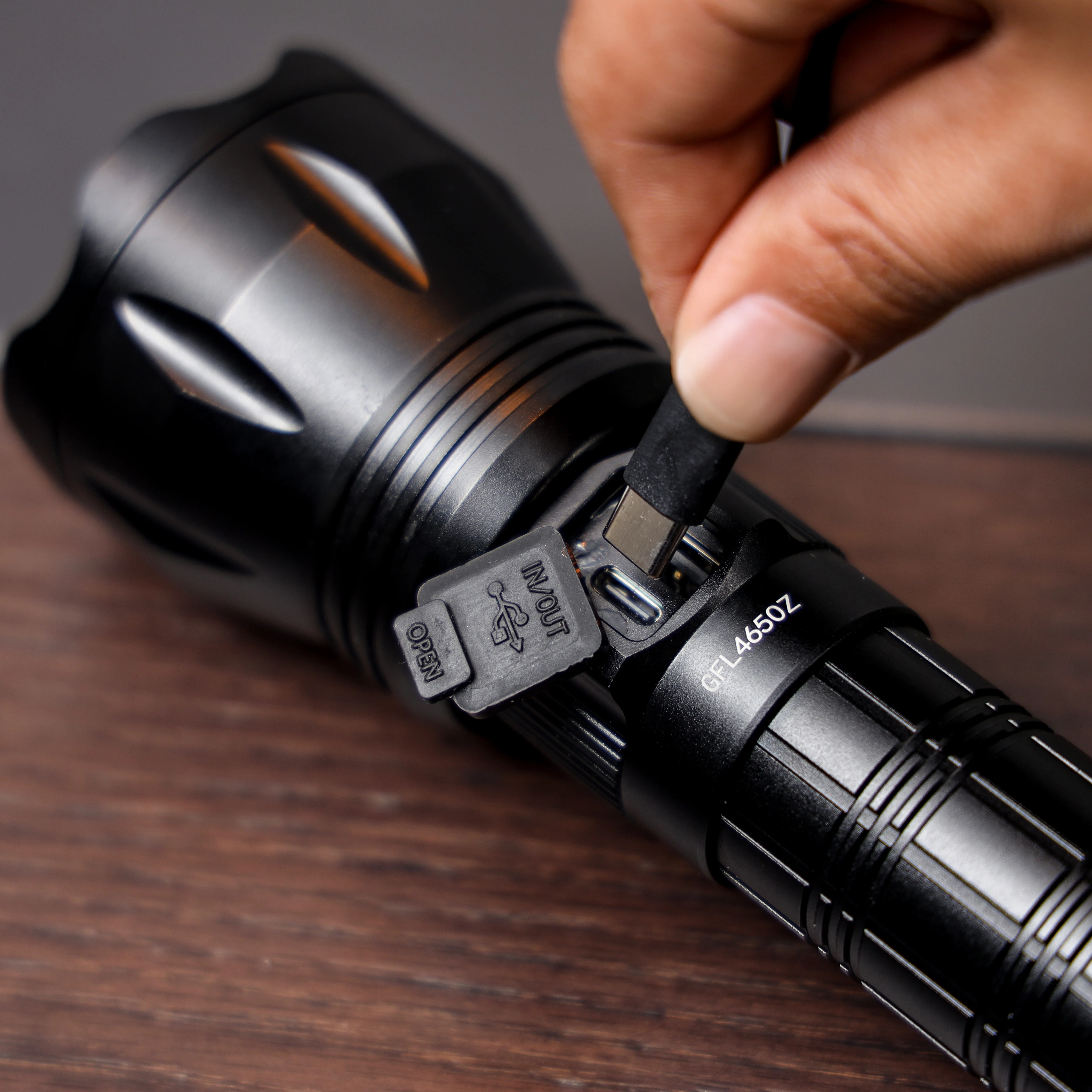 Geepas Zoomable LED Flashlight with Power Bank- GFL4650/ 30 W Lazer LEDs,12 Hours Continuous Working/2 Modes, High and Low, 3000 Lumens Torch Light,Type-C Charging/ Black - Image 7
