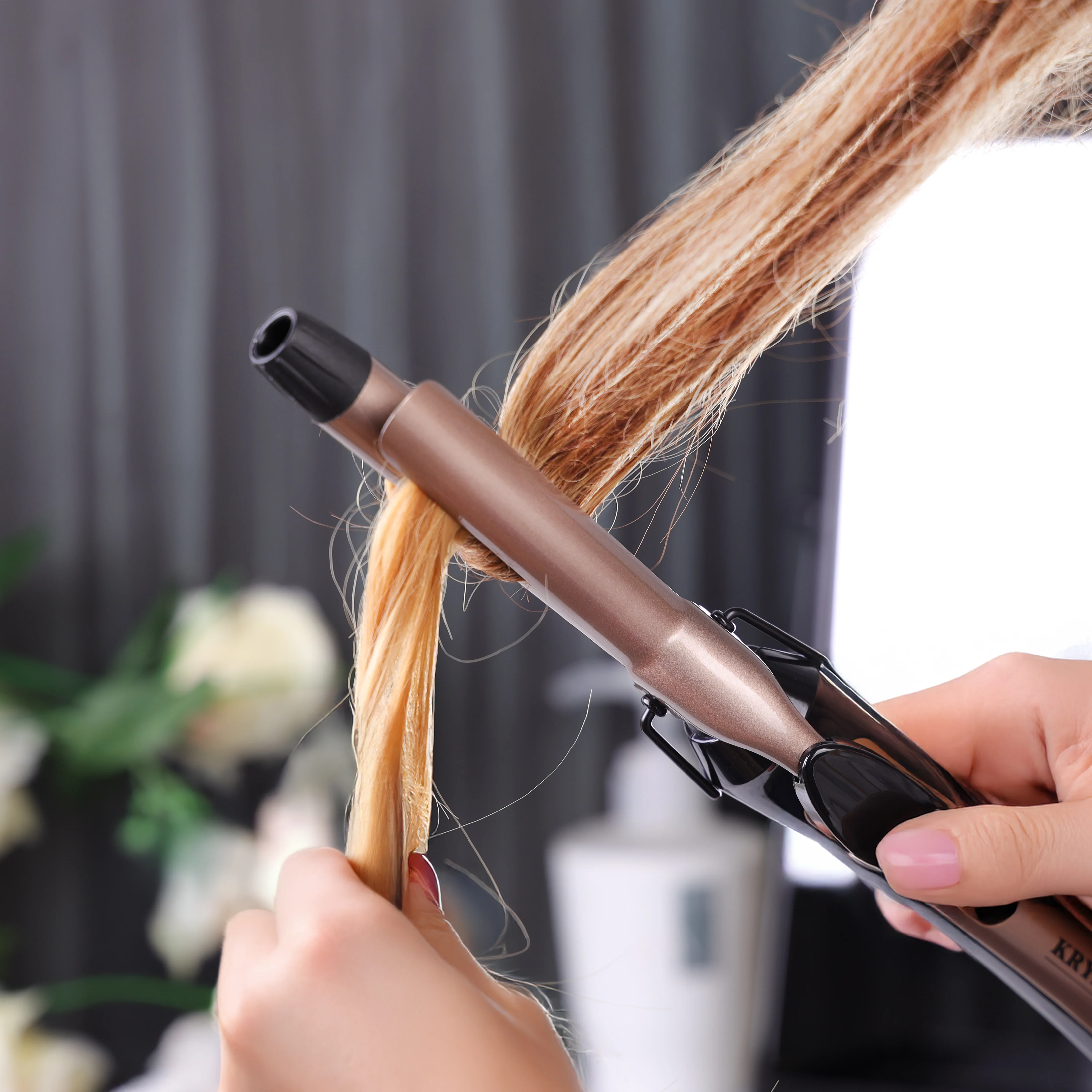 Krypton KNH5360 Hair Curler with 19mm | Ceramic Curling Tong & Fast PTC Heating| 230°C Maximum Temperature, 360° Swivel Cord & Easy Styling Control for Long-Lasting Curls - Image 5