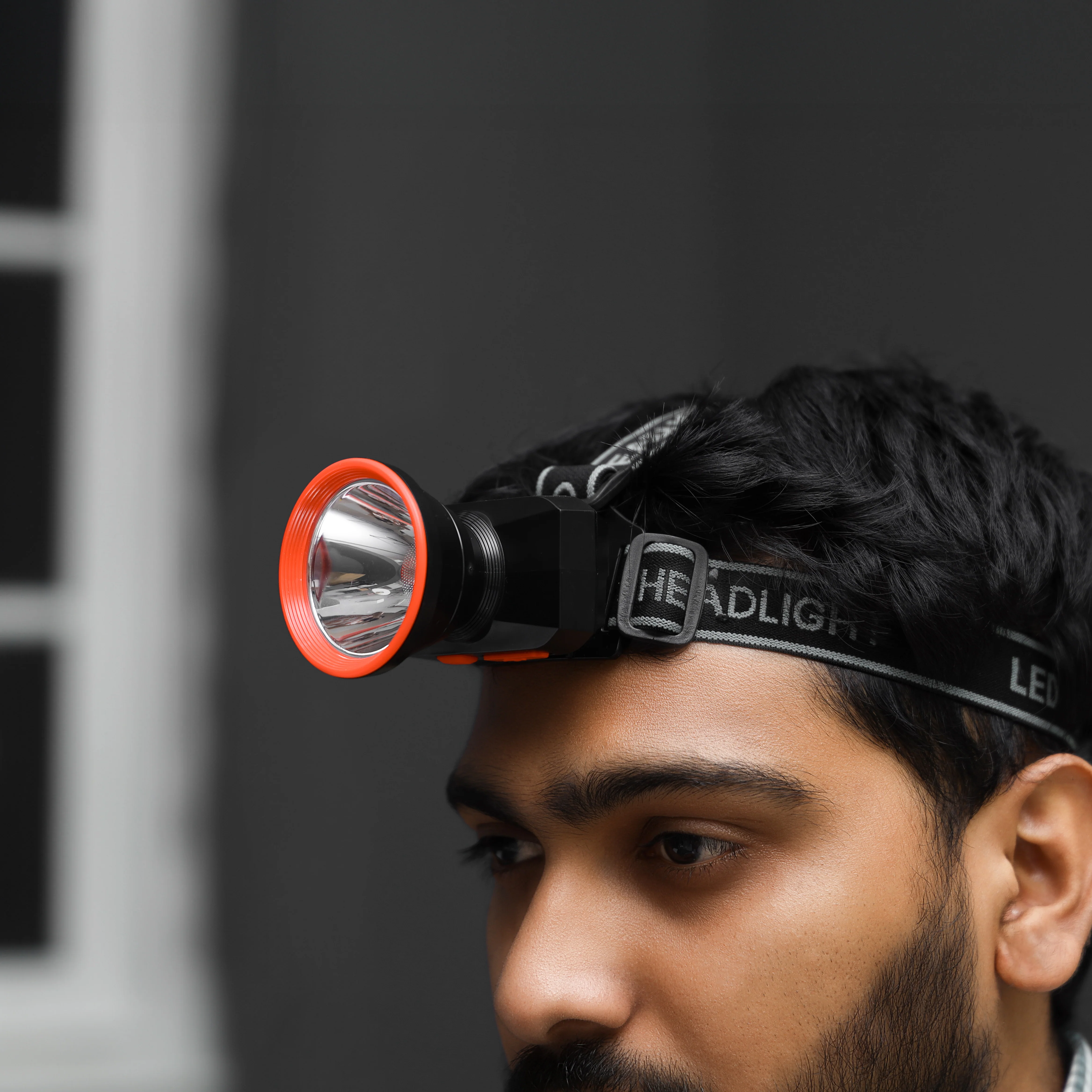 Krypton KNHL5001 rechargeable LED headlight | a powerful 2500mAh battery and Type-C fast charging, multiple lighting modes and adjustable strap for outdoor use| - Image 4