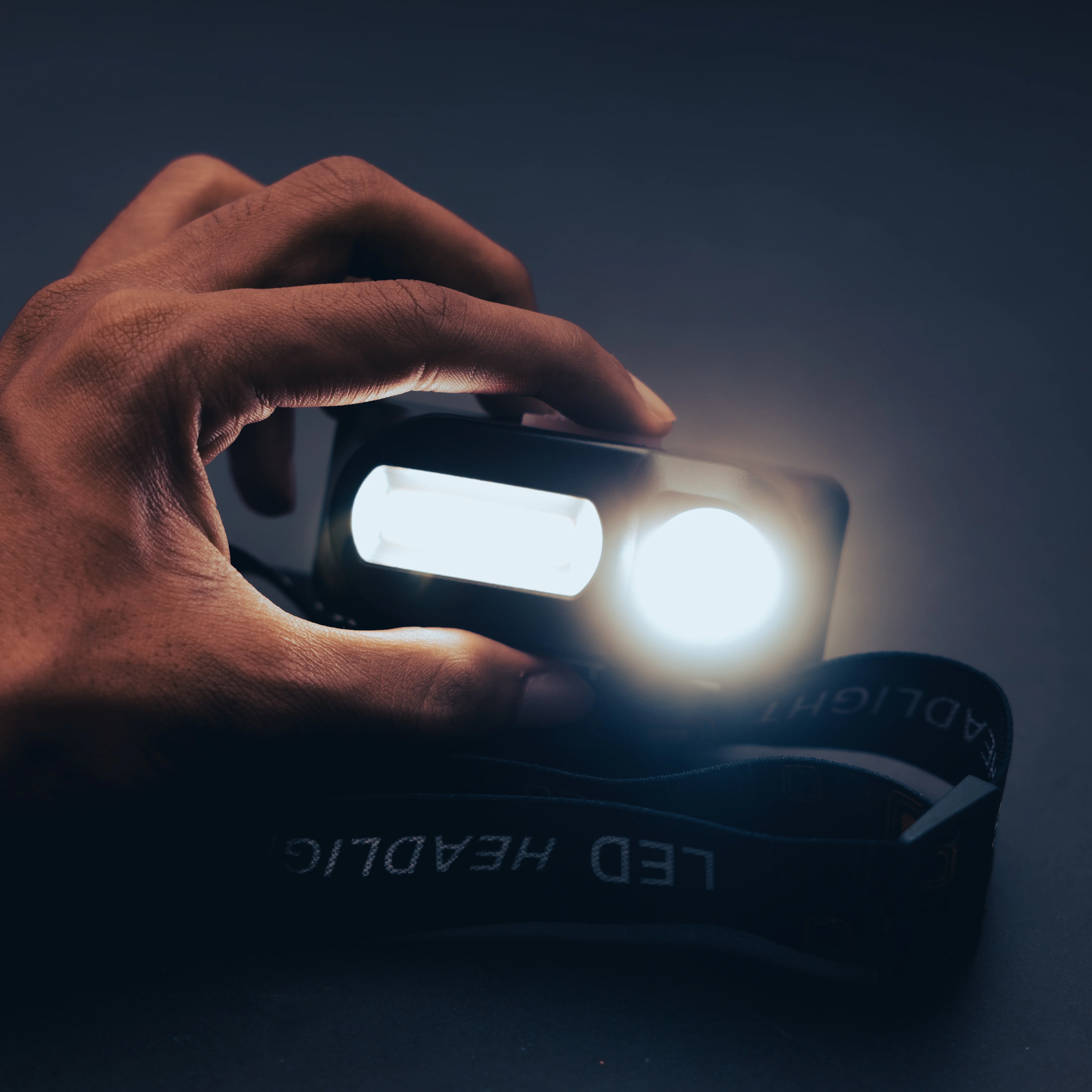 Krypton KNHL5400 Double LED Headlight | Rechargeable with 3W LED and COB light| high brightness output, USB charging, adjustable strap, and long-lasting battery - Image 3