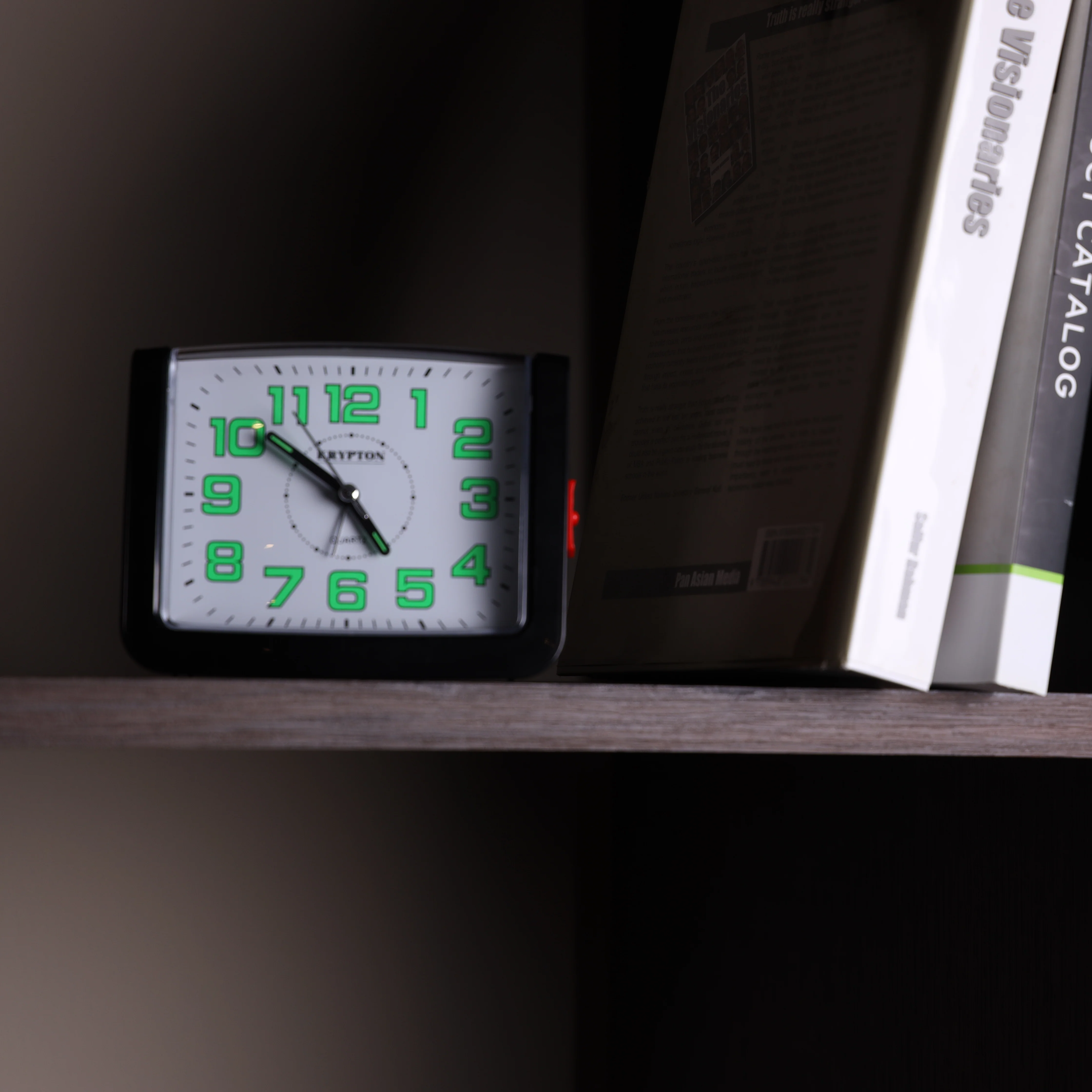 Krypton KNWC6117 bell alarm clock| loud alarm, luminous hands and clear easy to read dial| durable stylish design and reliable timekeeping for bedside home use| - Image 4