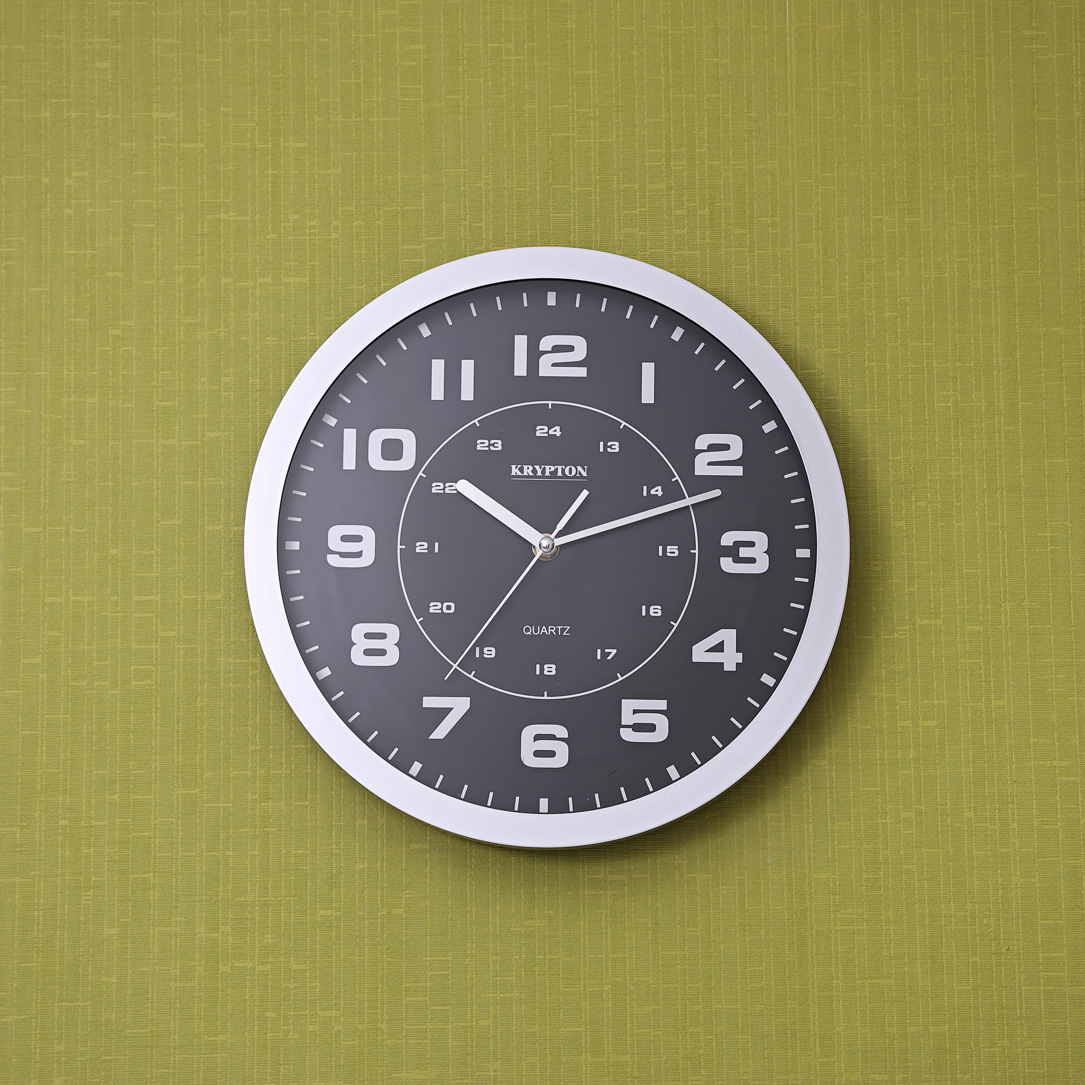 Krypton KNWC6121 wall clock with glass lens| precise step movement, clear easy-to-read dial, elegant design ideal for home, office décor & accurate timekeeping| - Image 4