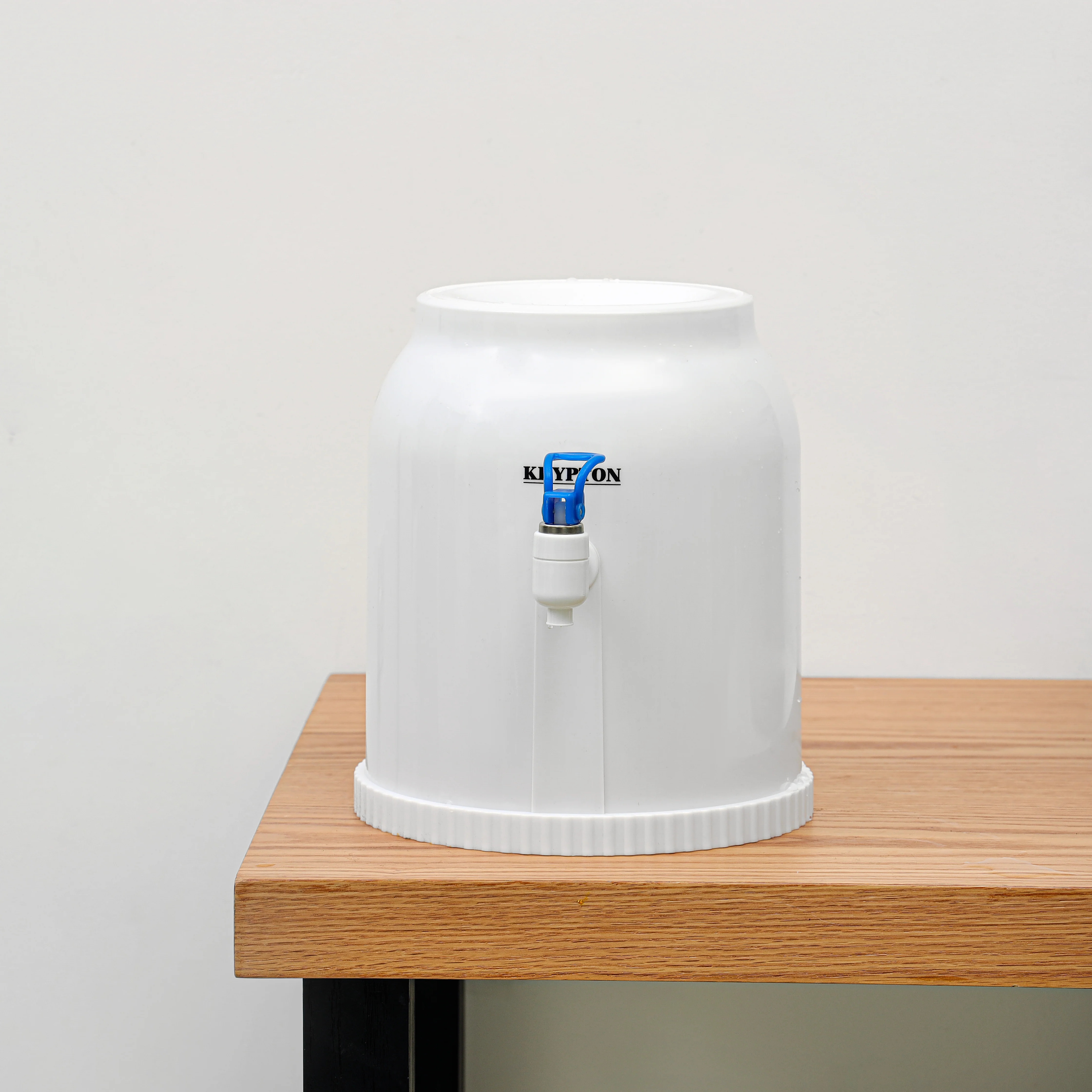 Krypton KNWD6317 portable water dispenser| compact design, hygienic operation & easy to use pump system| durable build & convenient for home office & travel use| - Image 5