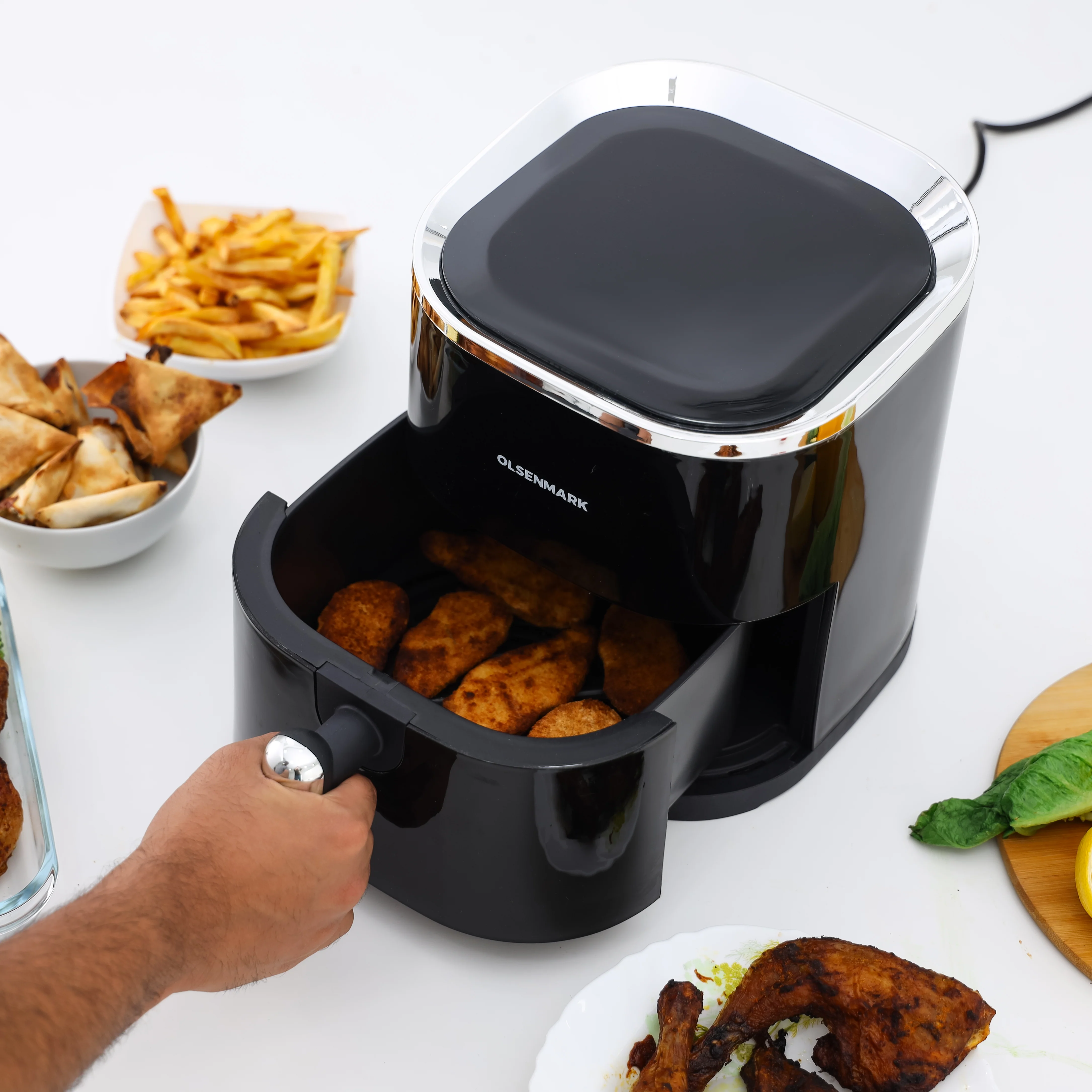 Olsenmark OMAF2430 Digital Air Fryer| 3.5L capacity with 1200W power & touch control| temperature and timer settings, and non-stick basket for healthy low oil cooking| - Image 5