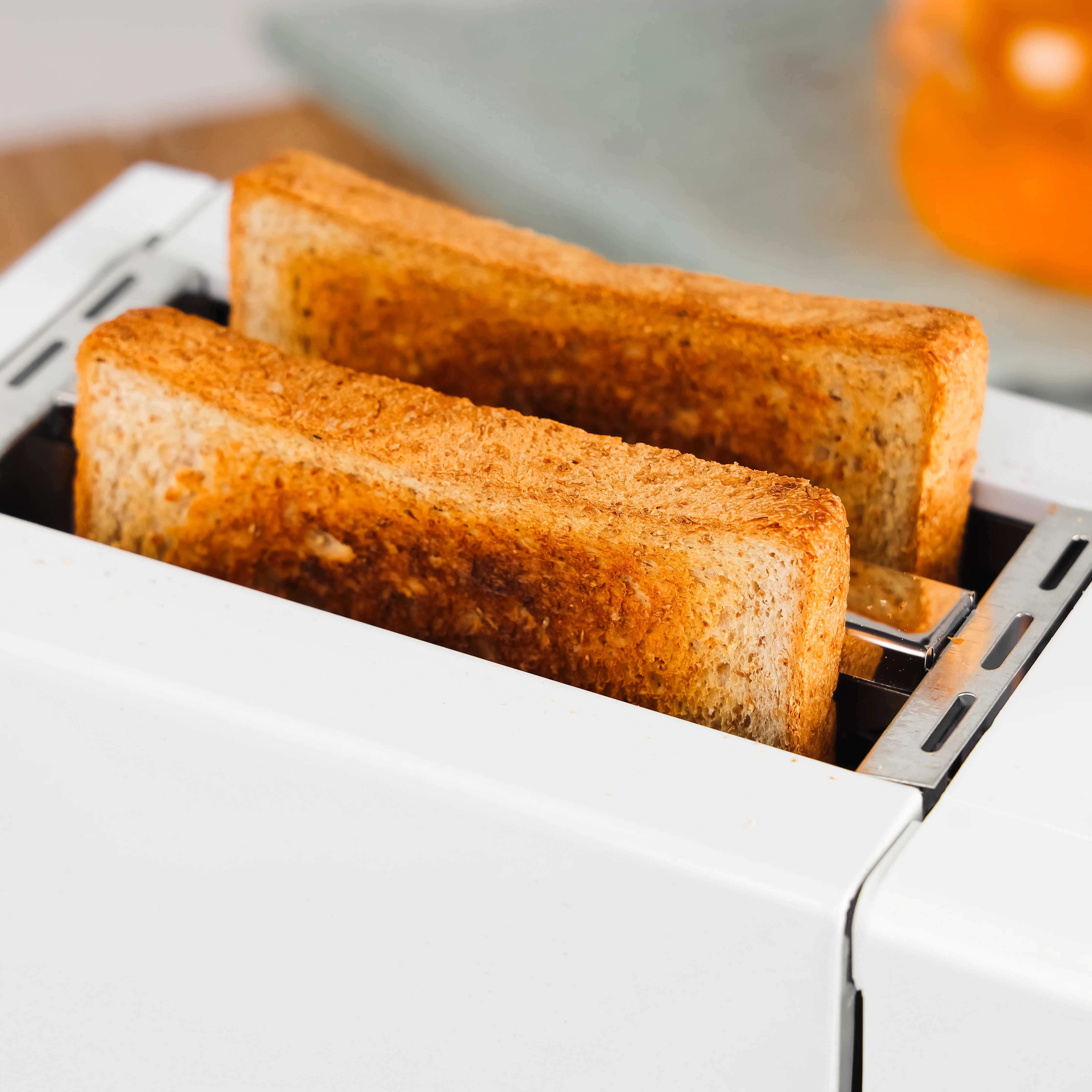 Olsenmark OMBT2492 2 Slice Bread Toaster| 750W Power with Variable Browning Control and Auto Pop-Up| Cancel Function, Cool Touch Panels and Easy Clean Crumb Tray| - Image 5
