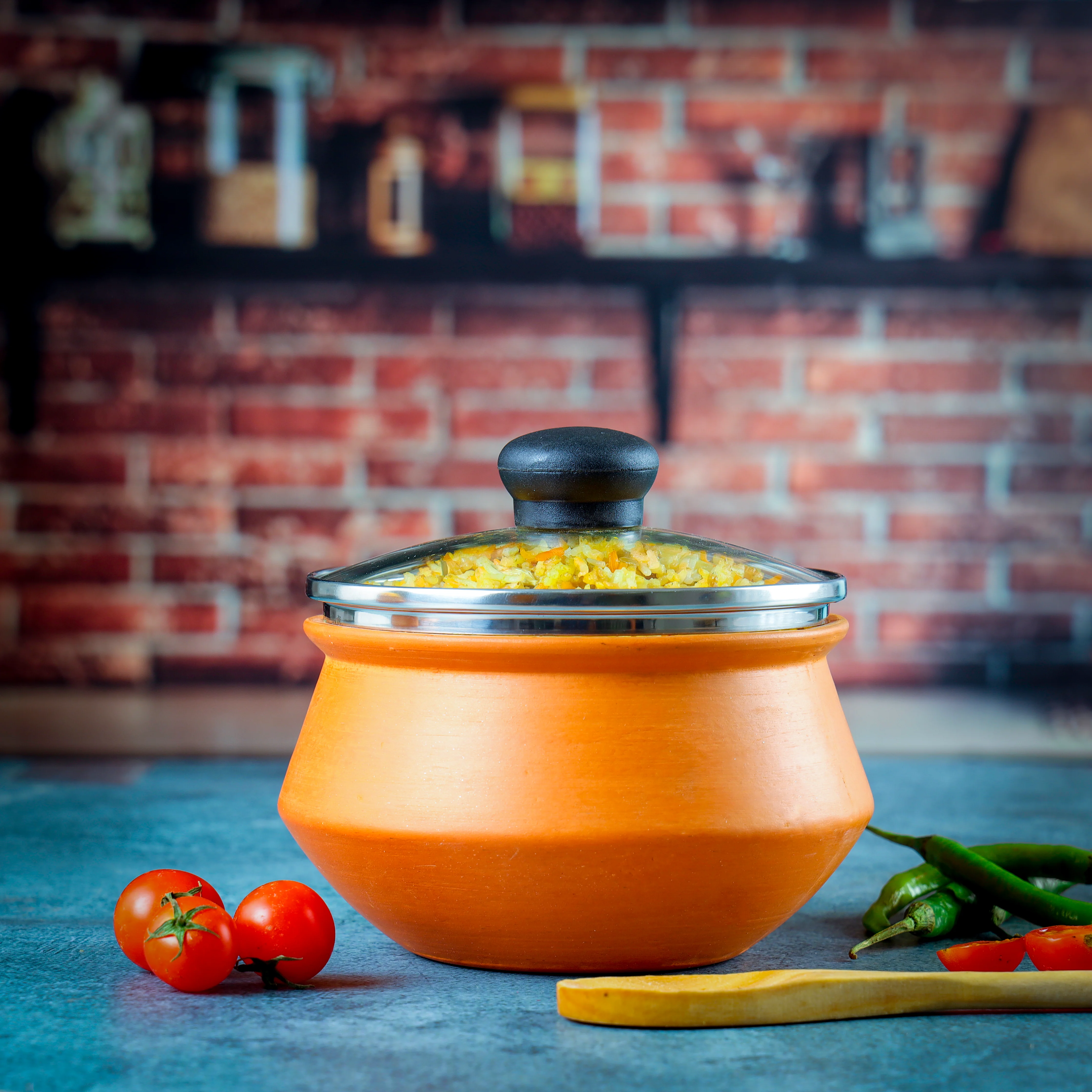 Olsenmark OMCP6028 Clay Handi 1L with glass lid| eco-friendly traditional pot & ideal for curries, biryani| slow cooking, even heat distribution, and rich flavor cooking| - Image 4