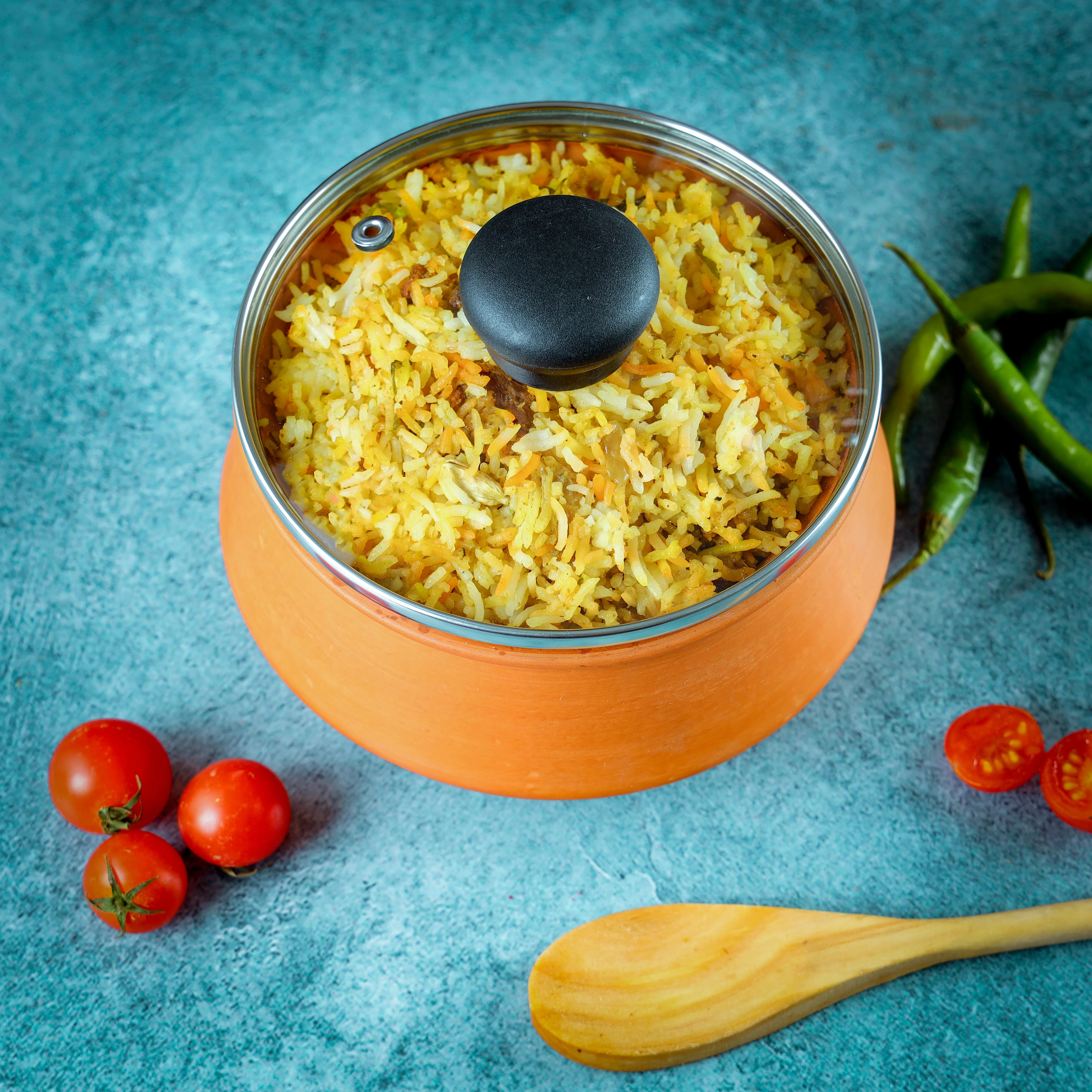 Olsenmark OMCP6028 Clay Handi 1L with glass lid| eco-friendly traditional pot & ideal for curries, biryani| slow cooking, even heat distribution, and rich flavor cooking| - Image 5