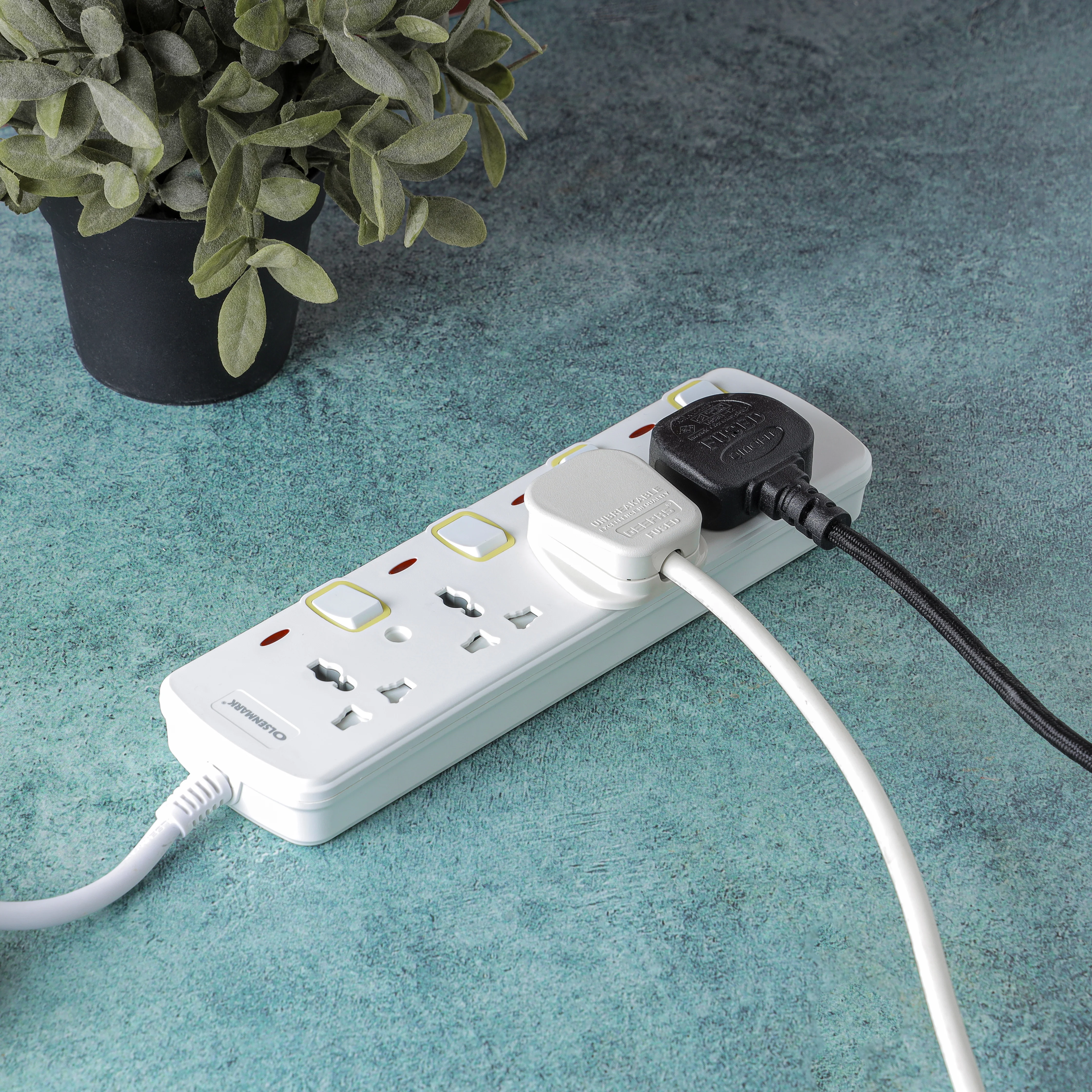 Olsenmark OMES1728 4 Way Power Socket Extension| 3M Cable Individual Switch & fireproof housing| child safety shutters, indicator lights & copper wiring design| - Image 4