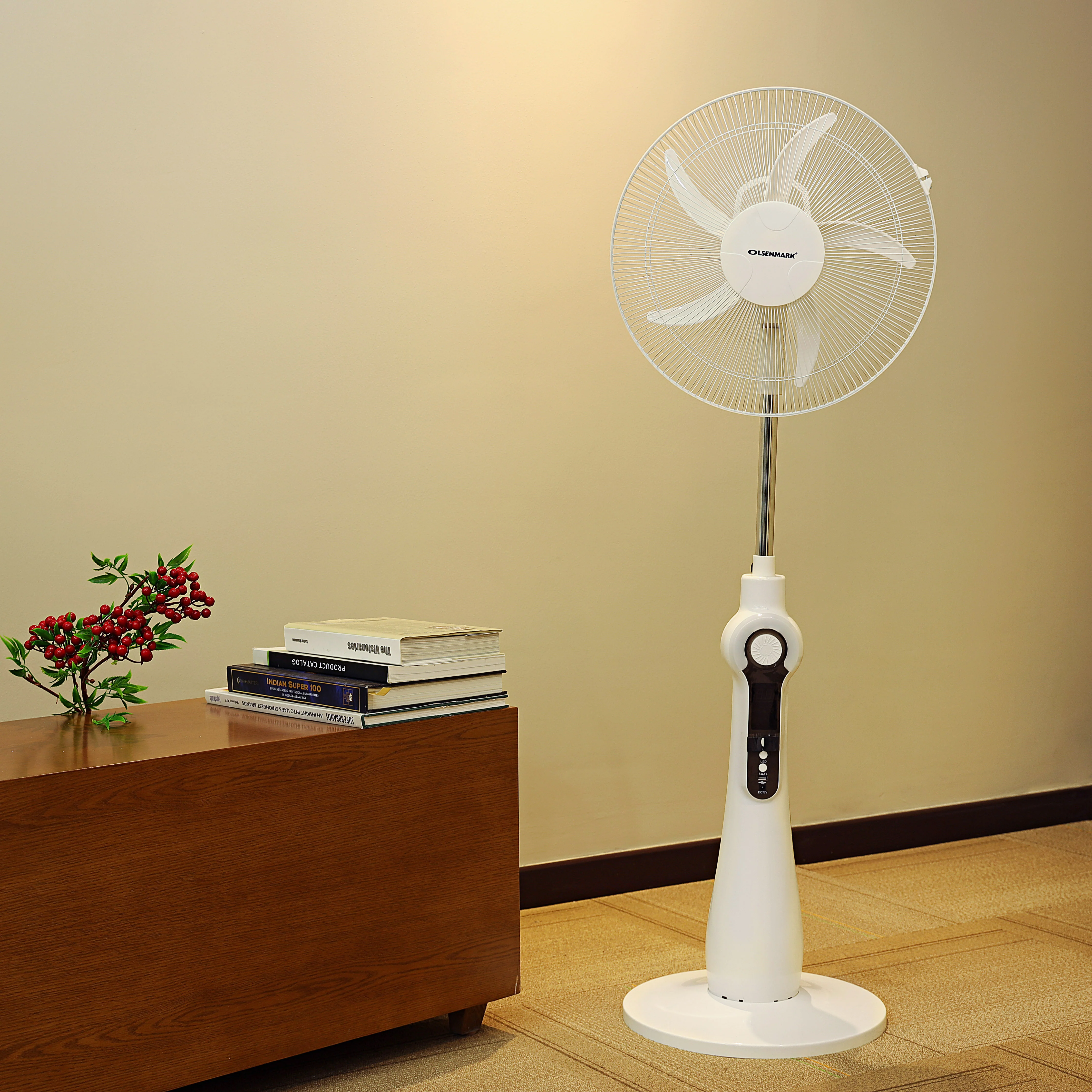 Olsenmark OMF1784 16 Inch Rechargeable Stand Fan| Remote Control, Solar Connection & 16 LED Night Light| 12V 4.5Ah Battery, Timer Function & Long Backup Cooling| - Image 2