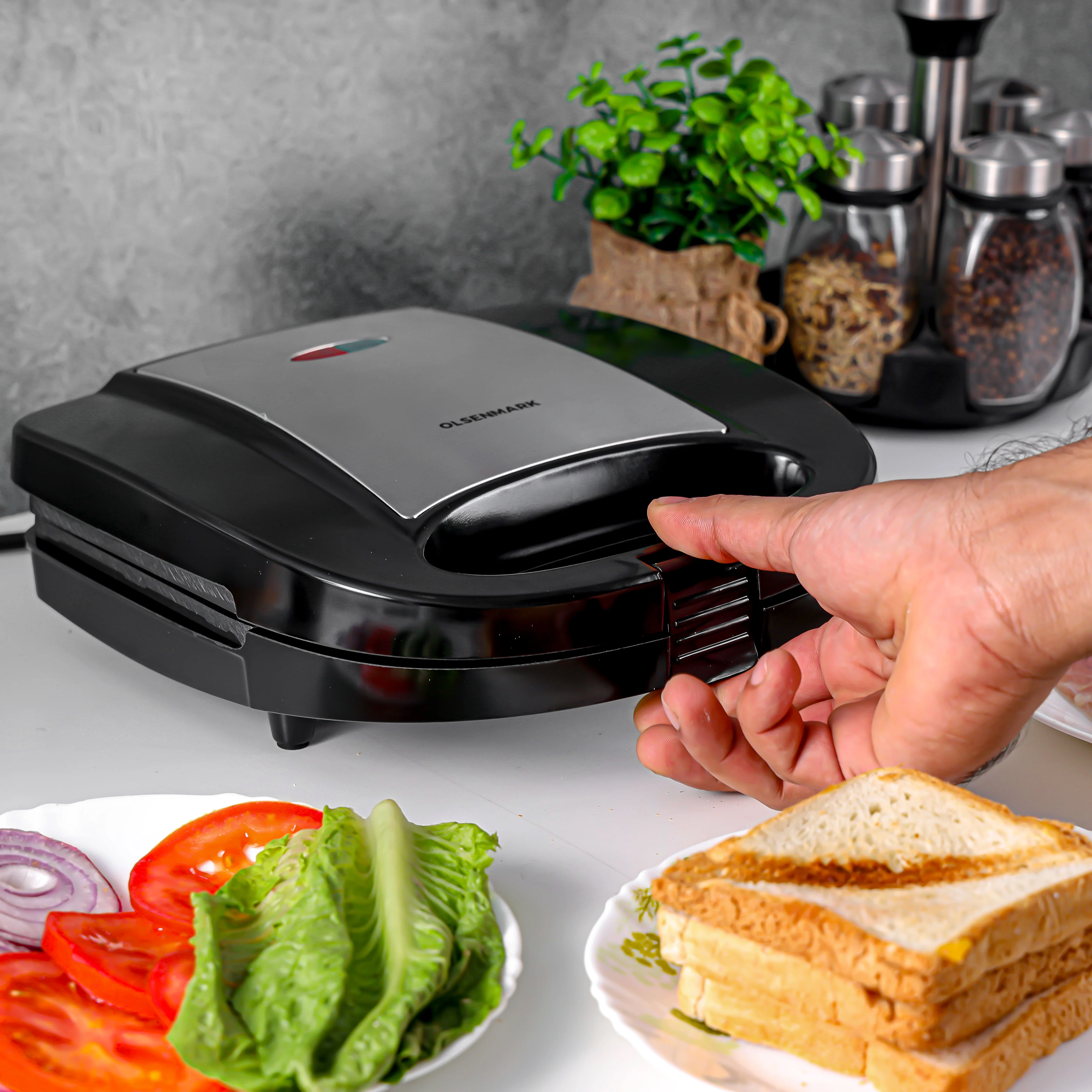 Olsenmark OMGM2320 Grill Maker 750W| sandwich grill with non-stick coating plates & auto temperature control| cool-touch handle, compact design for quick & easy grilling| - Image 2
