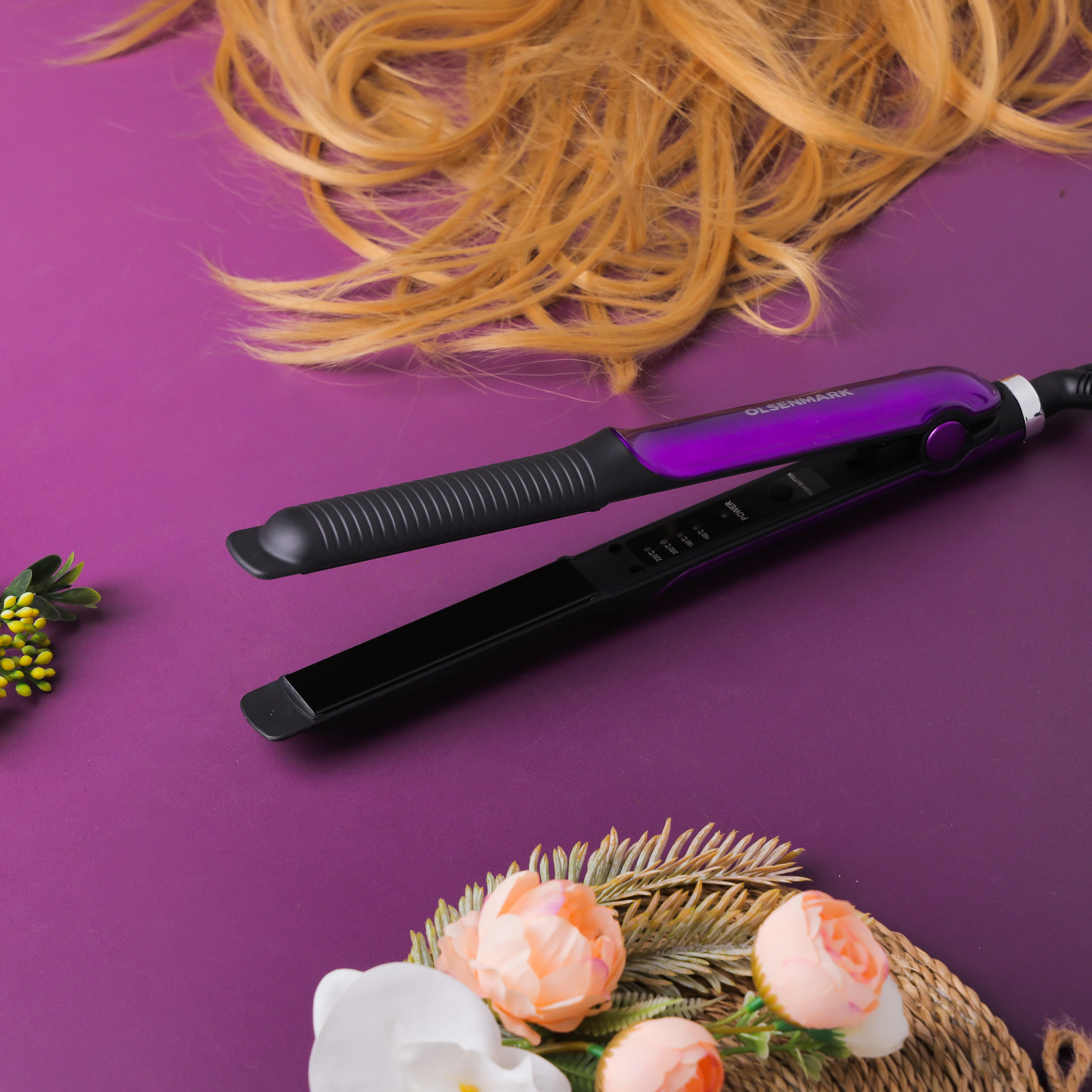 Olsenmark OMH4031 Ceramic Hair Straightener| 220°C High Temperature, PTC Heating Element & Ceramic Tourmaline Coating Plates| 360° Swivel Cord for Smooth Hair Styling| - Image 3