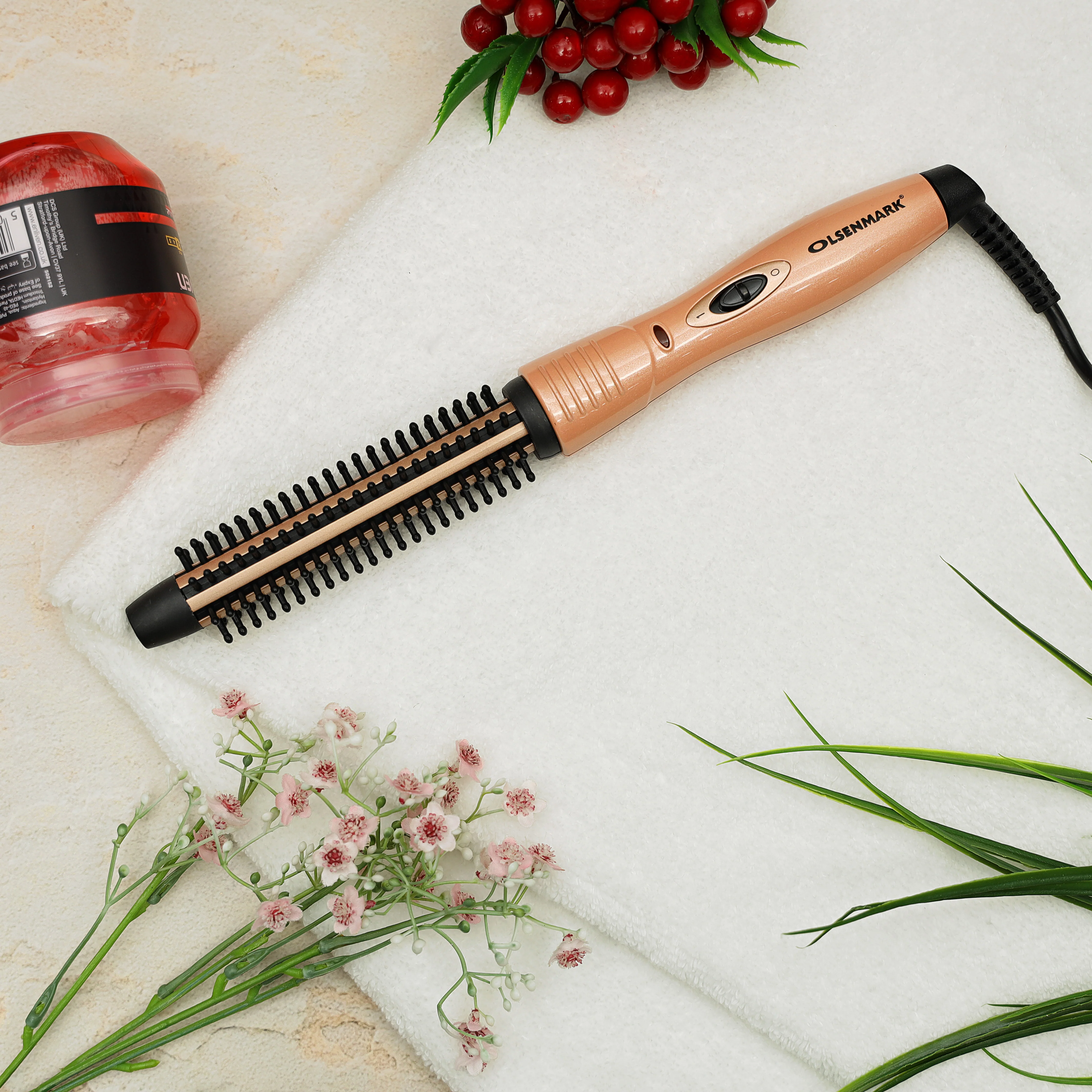 Olsenmark OMH4064 Hair Curler 19mm| Ceramic Curling Tong, PTC Heating Element & 180°C High Temperature| LED Indicator, Inline Brush Bristles and 360° Swivel Cord| - Image 3