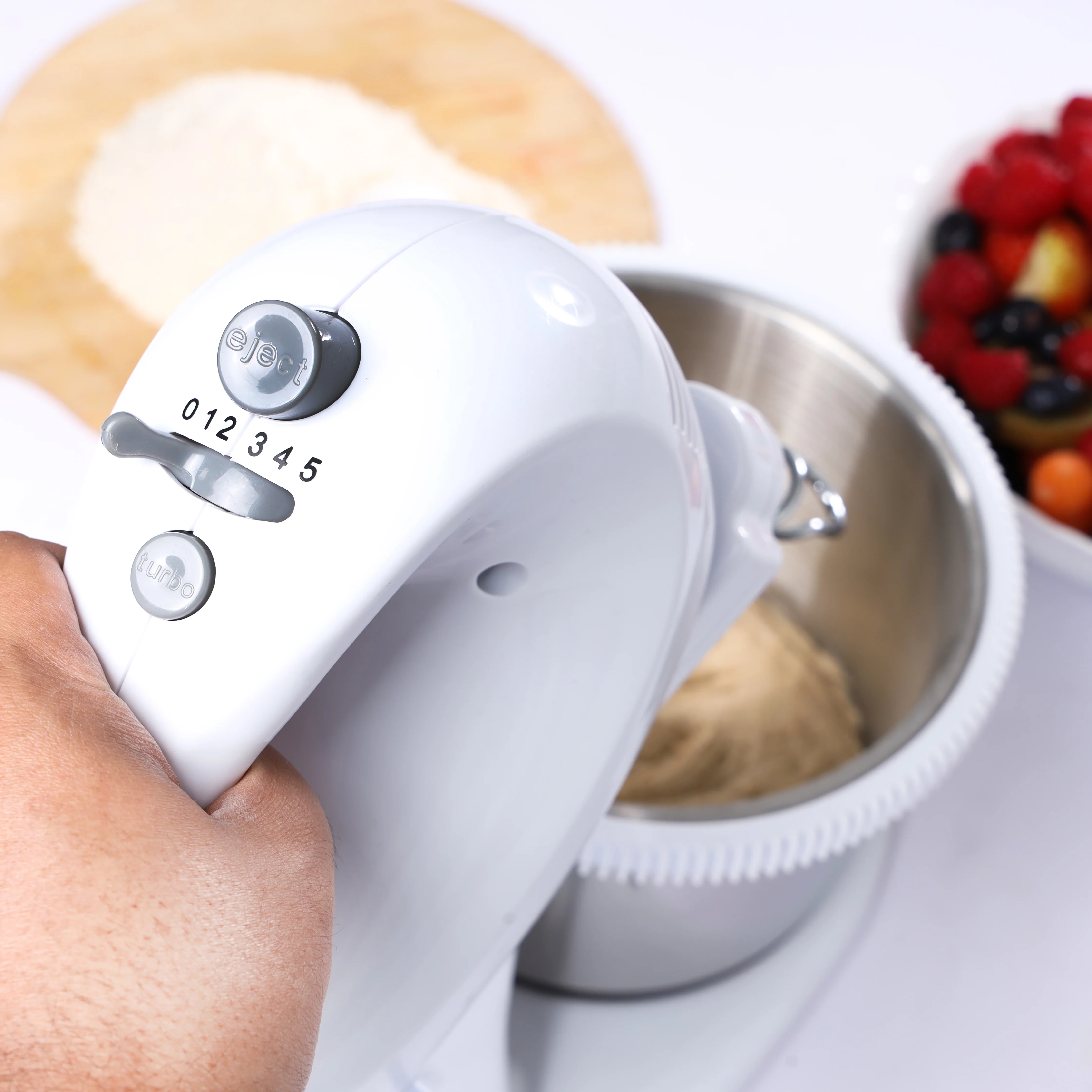 Olsenmark OMHM2334 Stand Mixer 250W| 5 speed control, turbo, powerful motor with stainless-steel bowl| beaters, dough hooks, for mixing, whipping and kneading| - Image 5