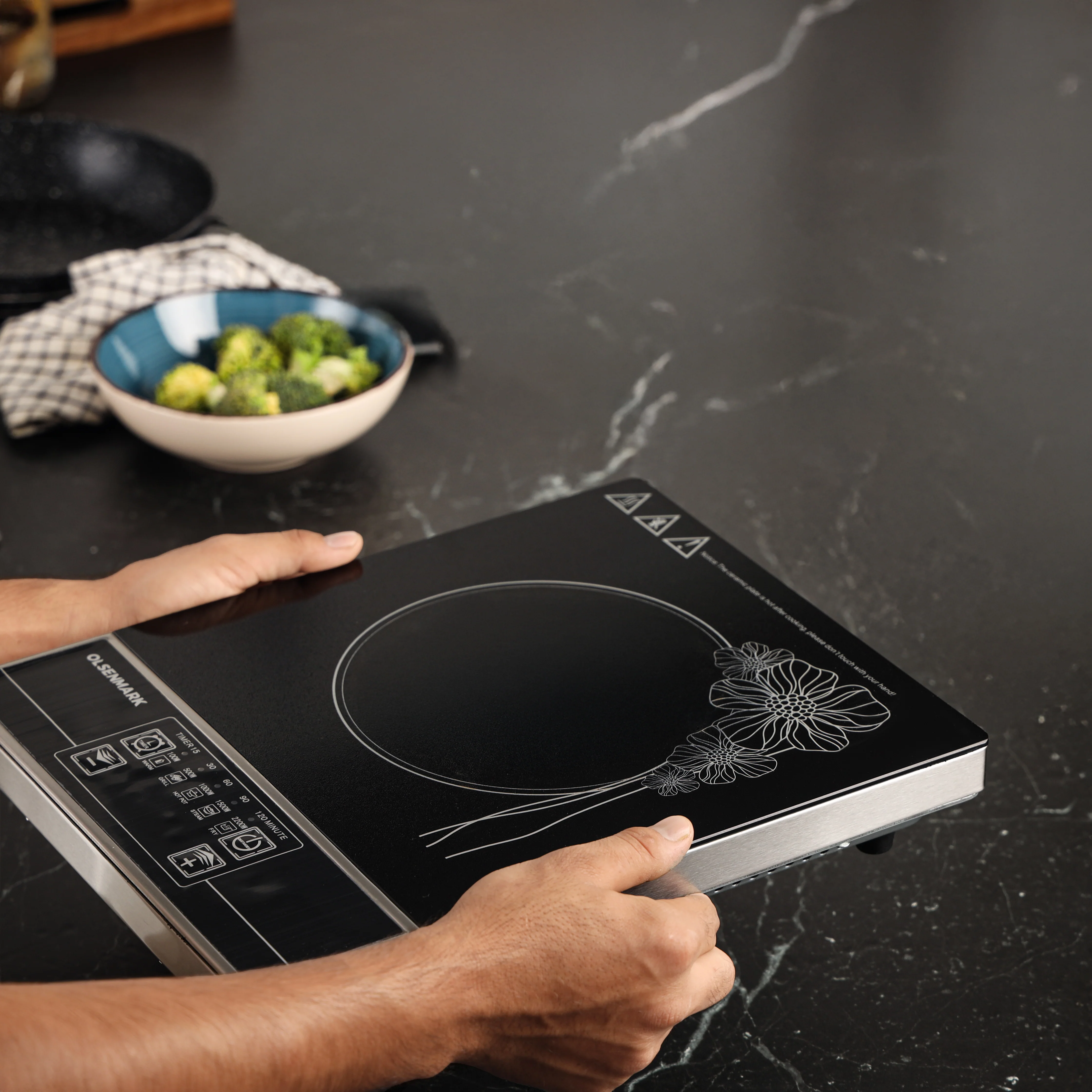 Olsenmark OMIC2091 Infrared Cooker | powerful 2200W electric hob with touch control| ceramic glass surface, multiple power settings, energy-efficient cooking performance - Image 3