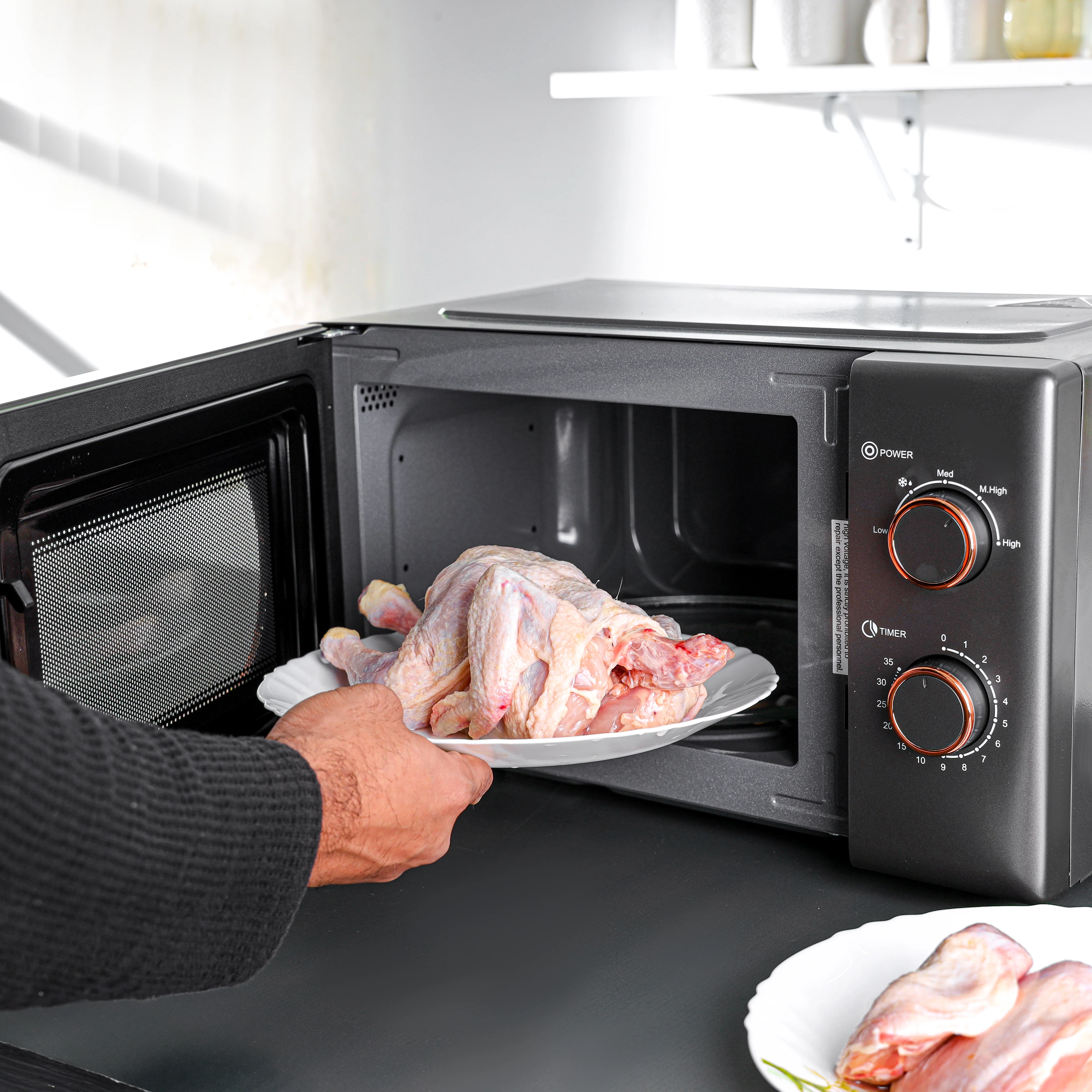 Olsenmark OMMO2260 20L Solo Microwave Oven| 1150W and 20L Digital Microwave Oven 1150W with multiple power levels| Timer Switch Control, LED display and defrost| - Image 5