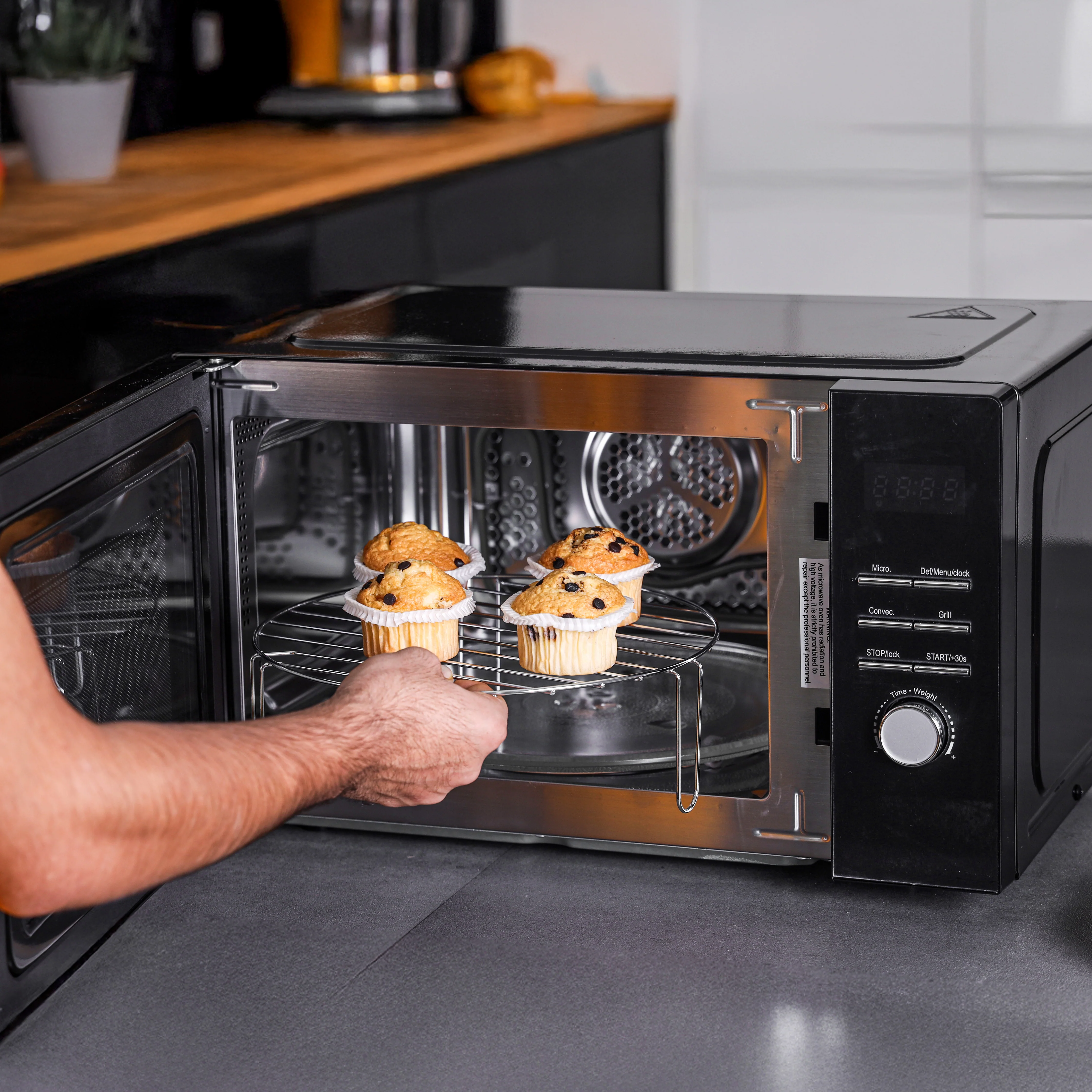 Olsenmark OMMO7041 28L Digital Microwave Oven| convection and grill with 2000–2200W power| 5 microwave levels, 60-minute timer, 315mm turntable and child lock safety| - Image 5