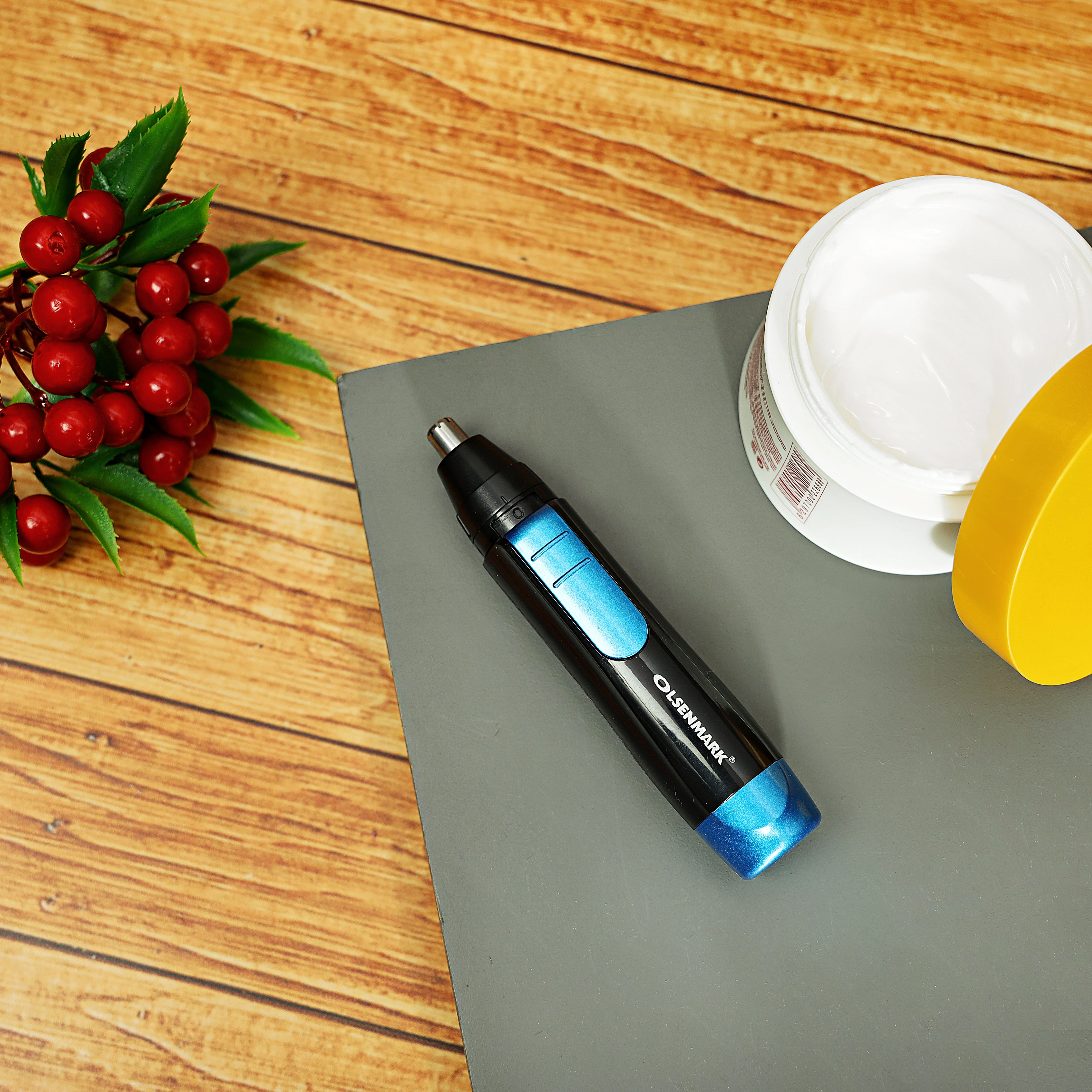 Olsenmark OMNT4056 Nose Trimmer| battery operated with detachable stainless-steel blade & protective cover| cleaning brush, safe trimming design and easy maintenance| - Image 3